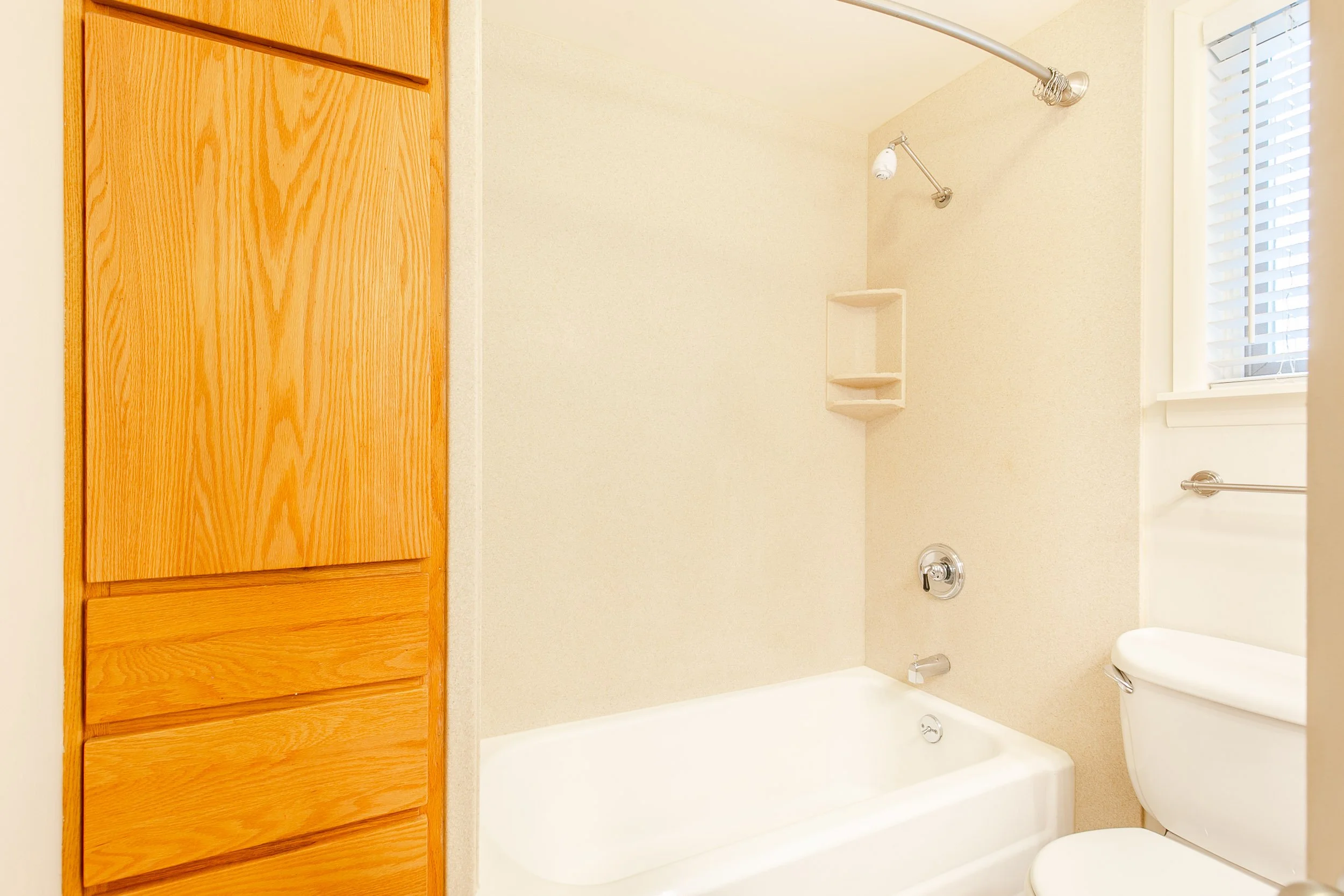 016_476 U St Springfield_MG_4999-HDR.jpg