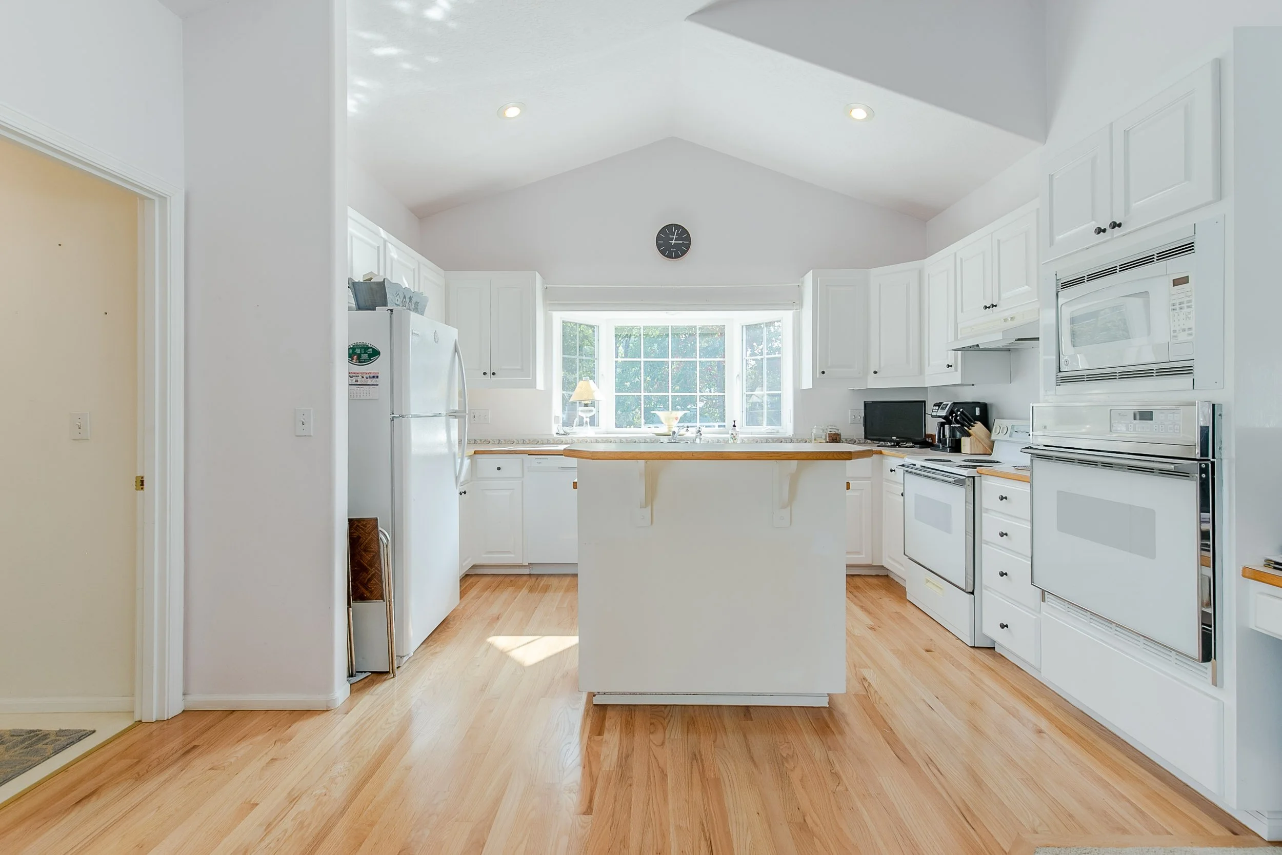 020_2911 Shirley St_MG_5673-HDR.jpg