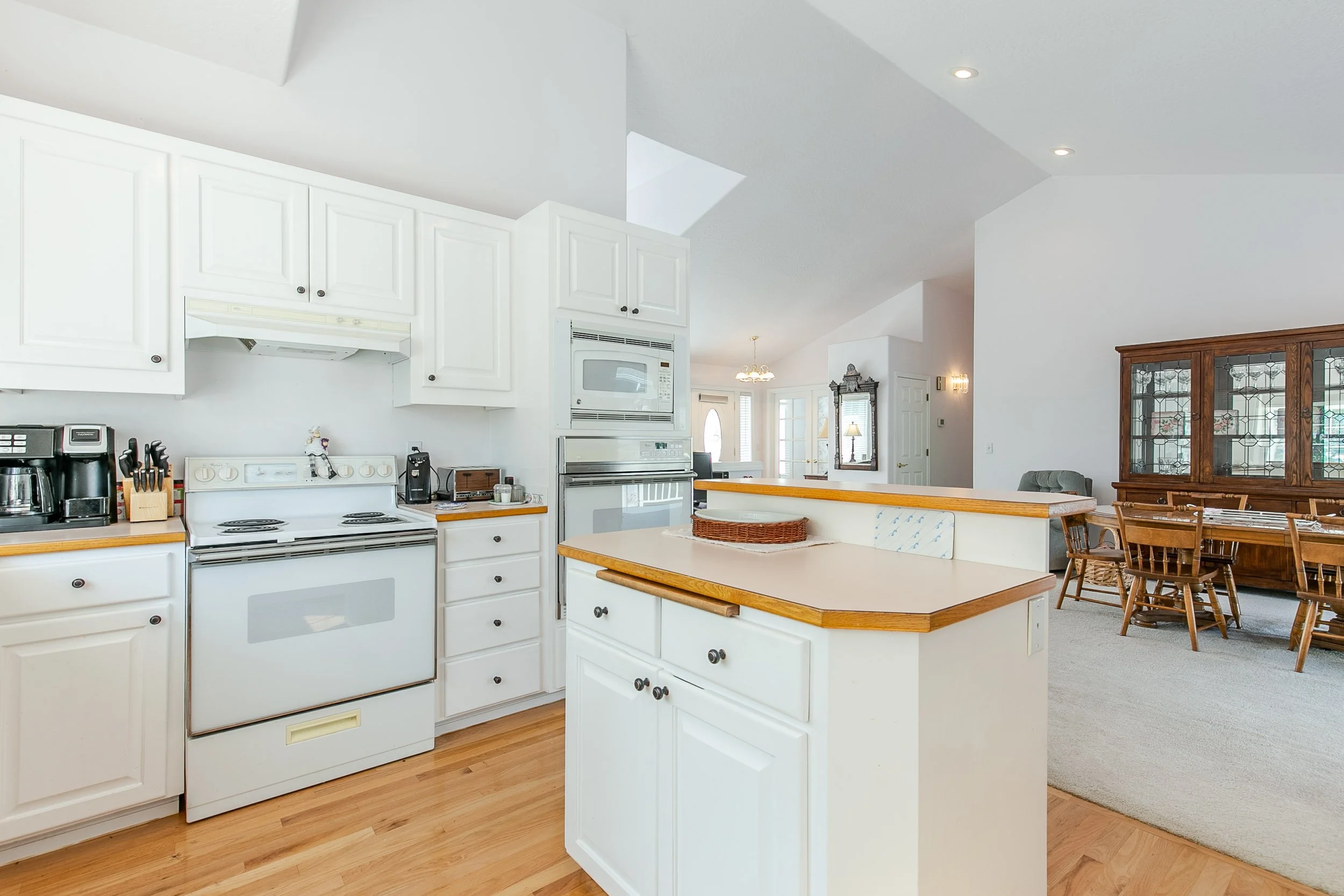 028_2911 Shirley St_MG_5703-HDR.jpg