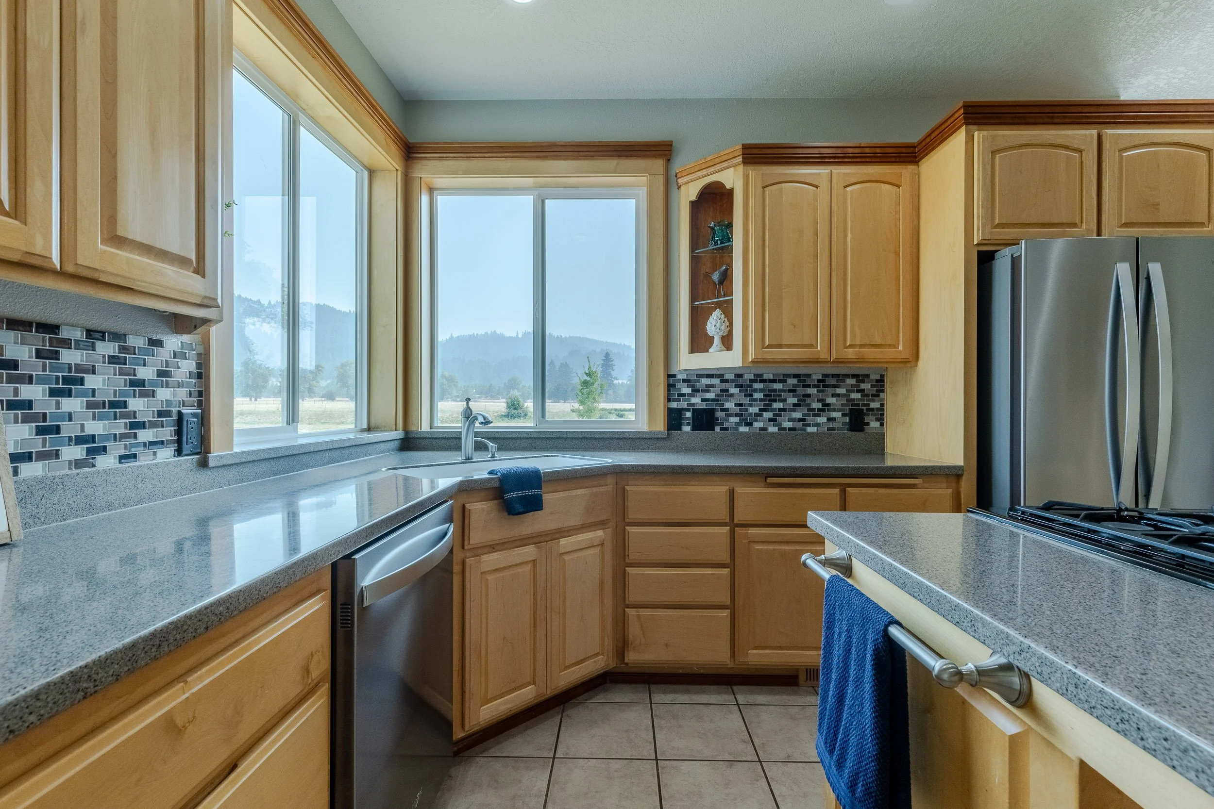 024_78250 Meadow Park Dr1A1A1016-HDR.jpg
