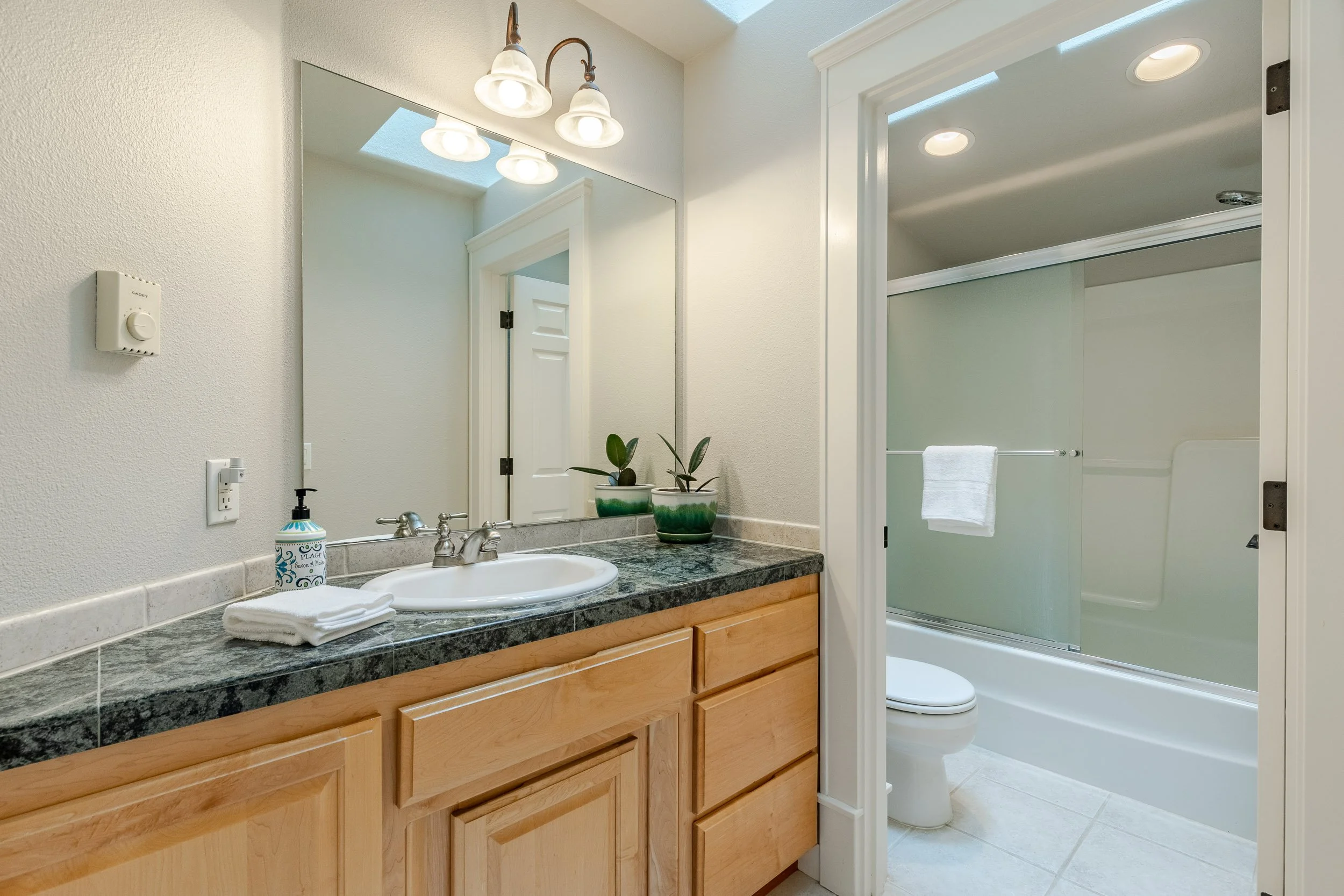 075_78250 Meadow Park Dr1A1A1155-HDR.jpg