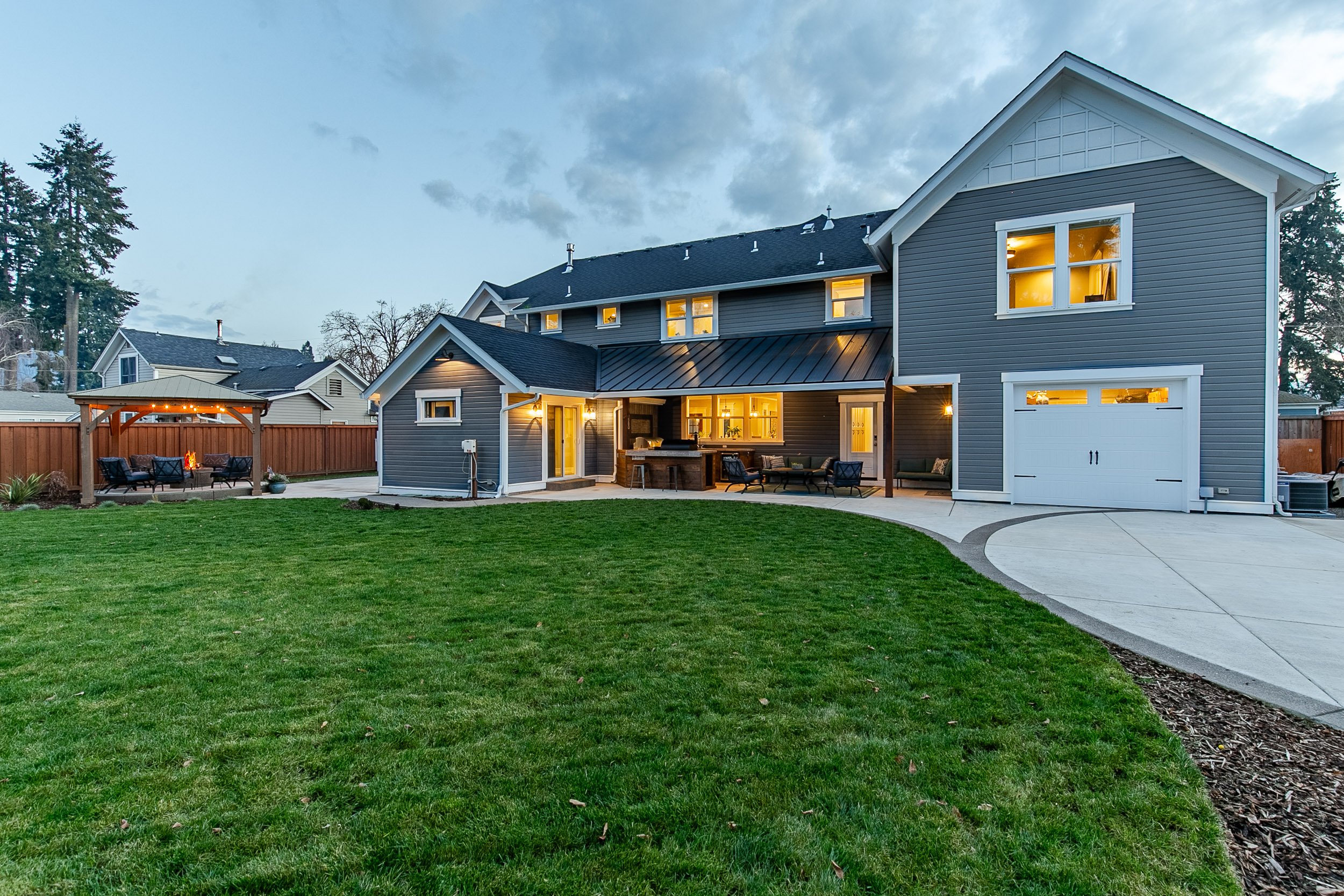 004_32739 E Lincoln_MG_8155-HDR.jpg