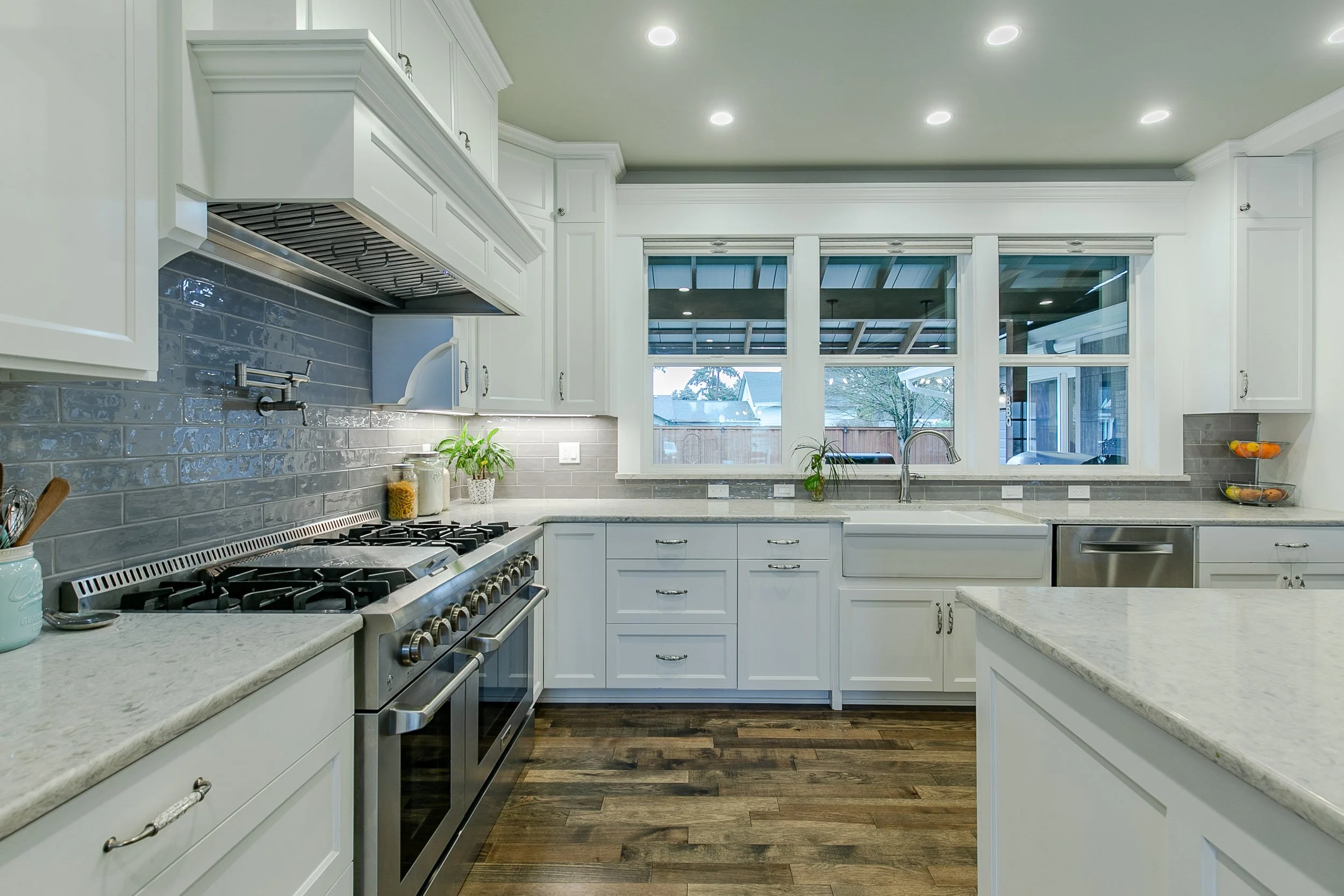 022_32739 E Lincoln_MG_8400-HDR.jpg