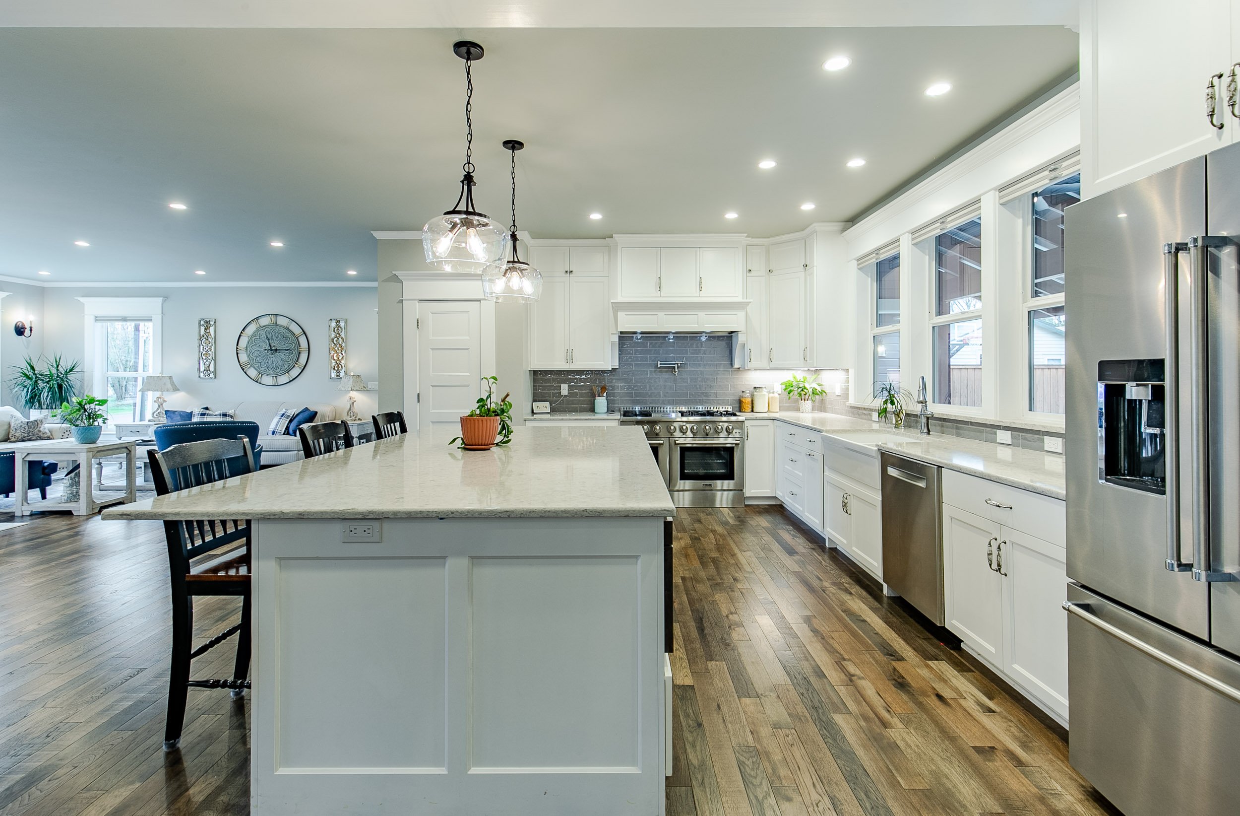 028_32739 E Lincoln_MG_8361-HDR.jpg