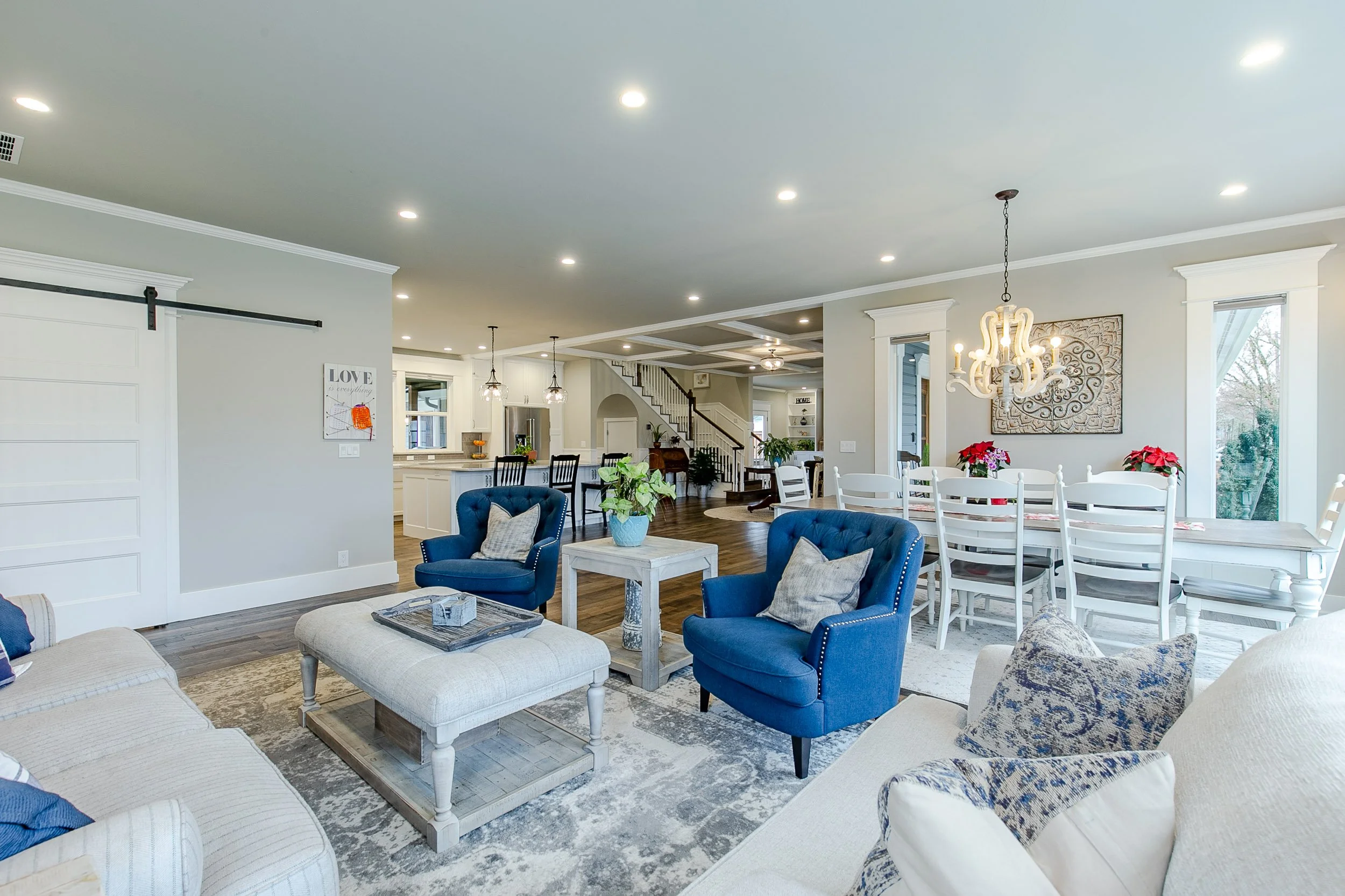 031_32739 E Lincoln_MG_8456-HDR.jpg