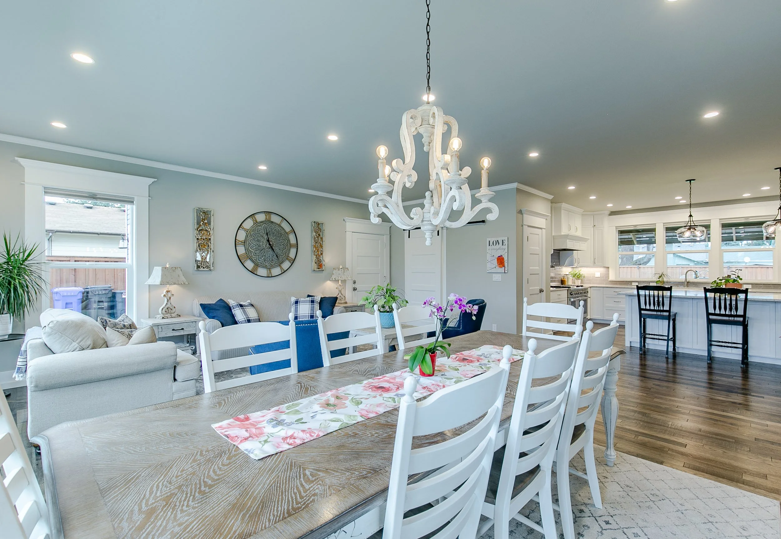 032_32739 E Lincoln_MG_8461-HDR.jpg