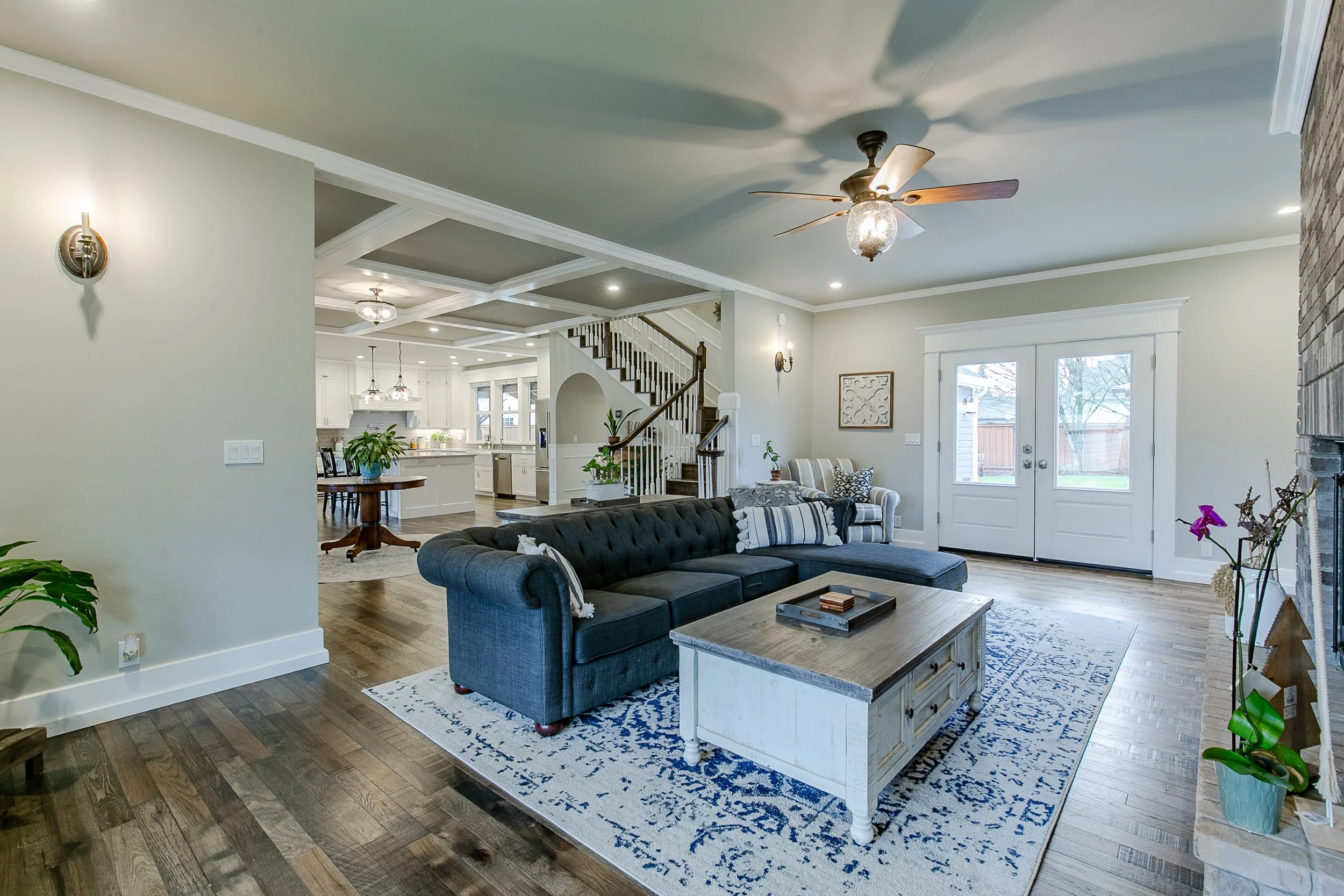 035_32739 E Lincoln_MG_8505-HDR.jpg