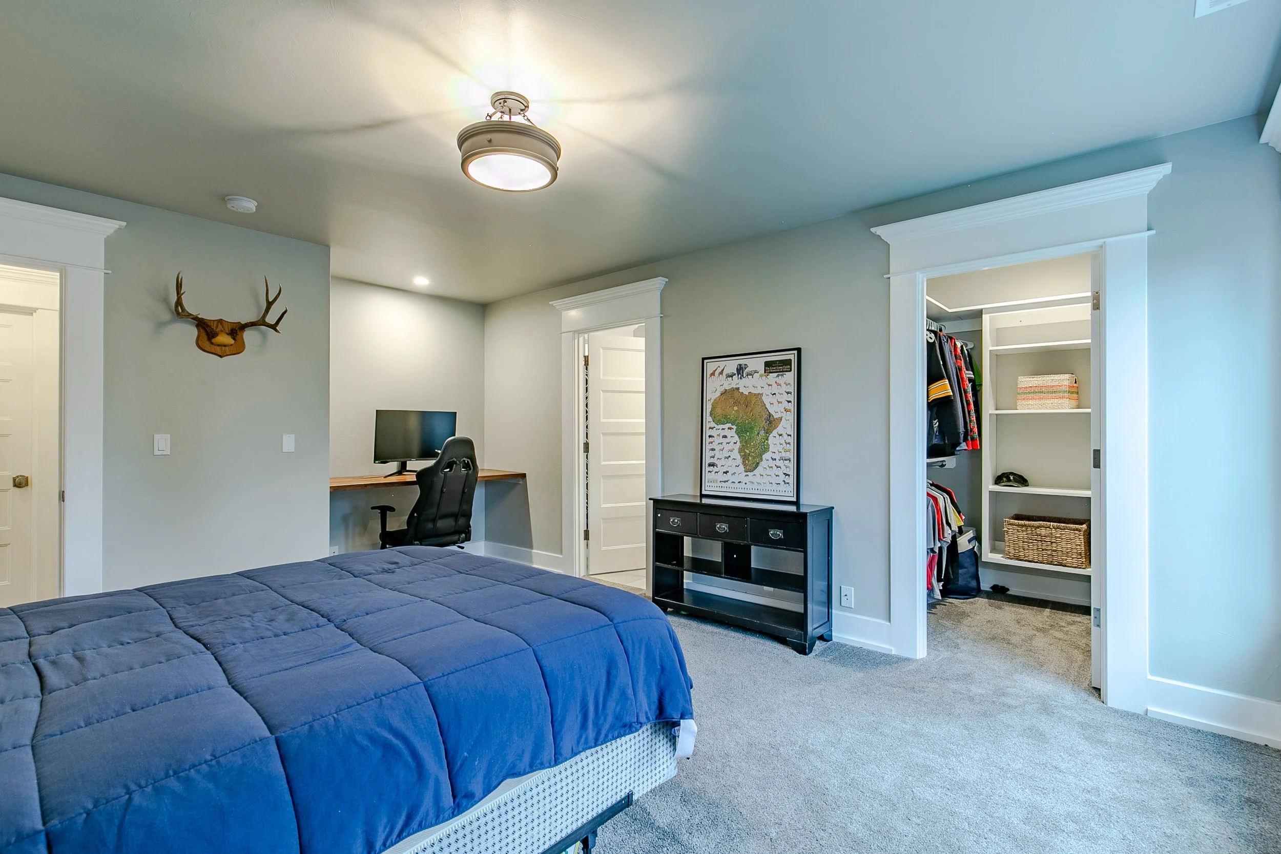 059_32739 E Lincoln_MG_8726-HDR.jpg