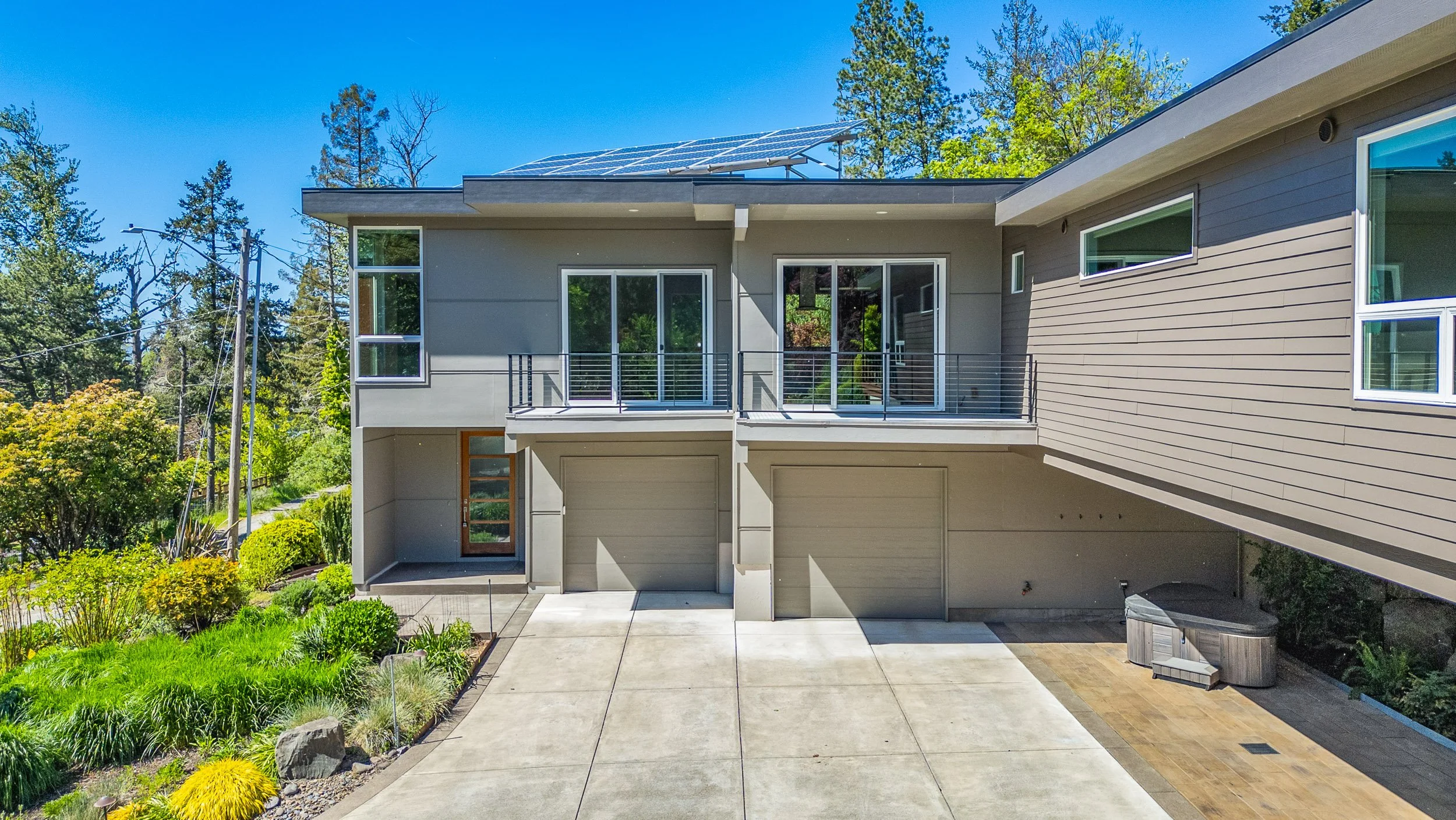 086_1957 E 28th Ave1957 E 28th Eugene-5.jpg