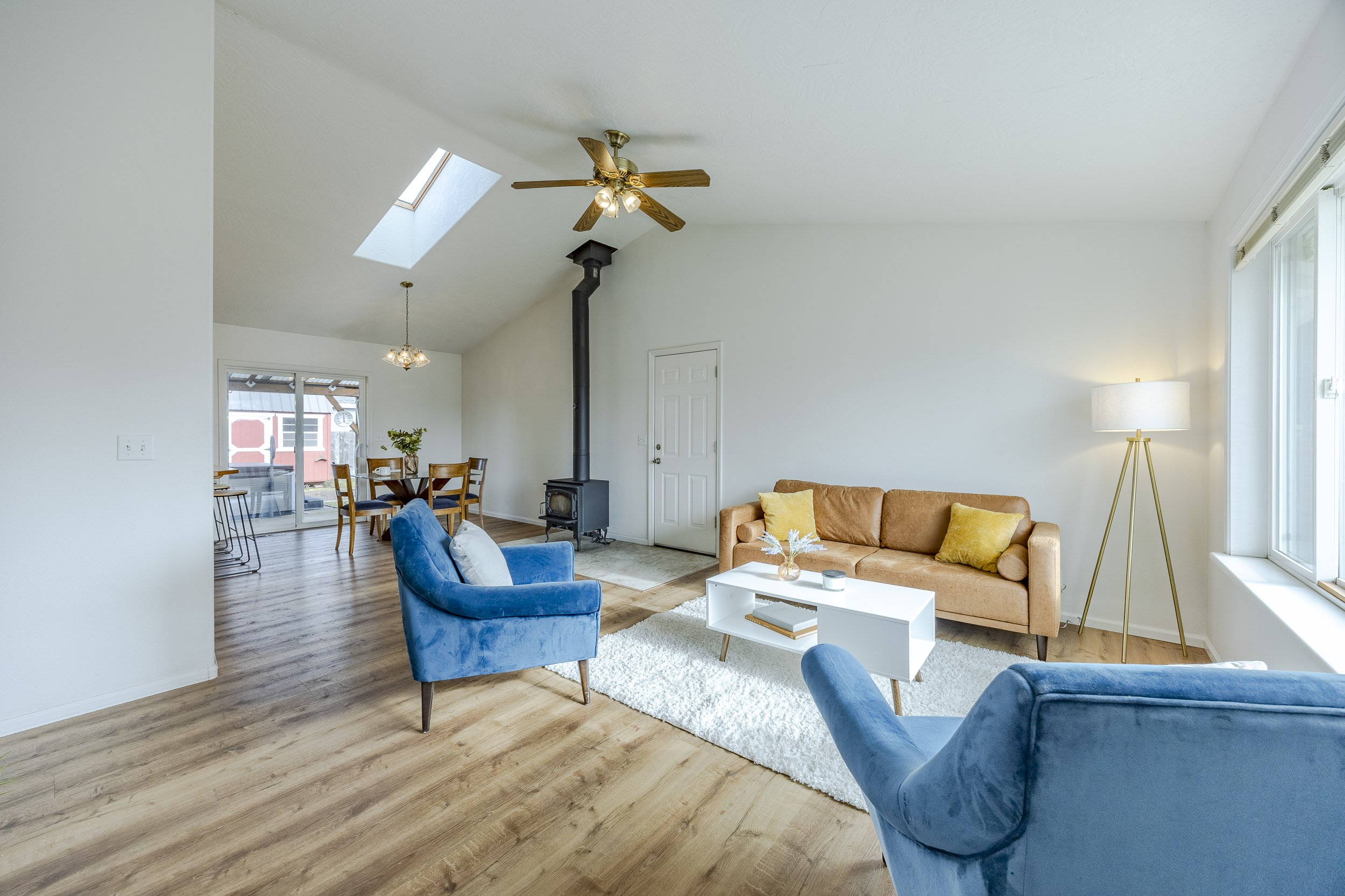 005_1560 Harvey Rd1A1A5675-HDR.jpg