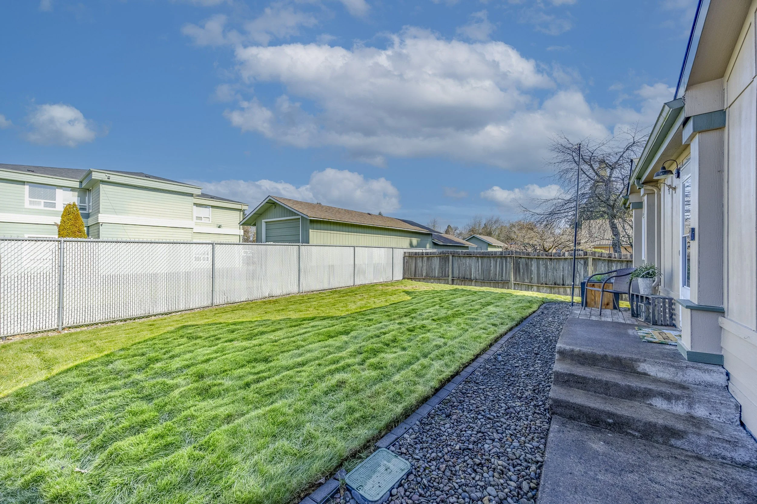 004_3007 River Rd1A1A9095-HDR-Edit.jpg