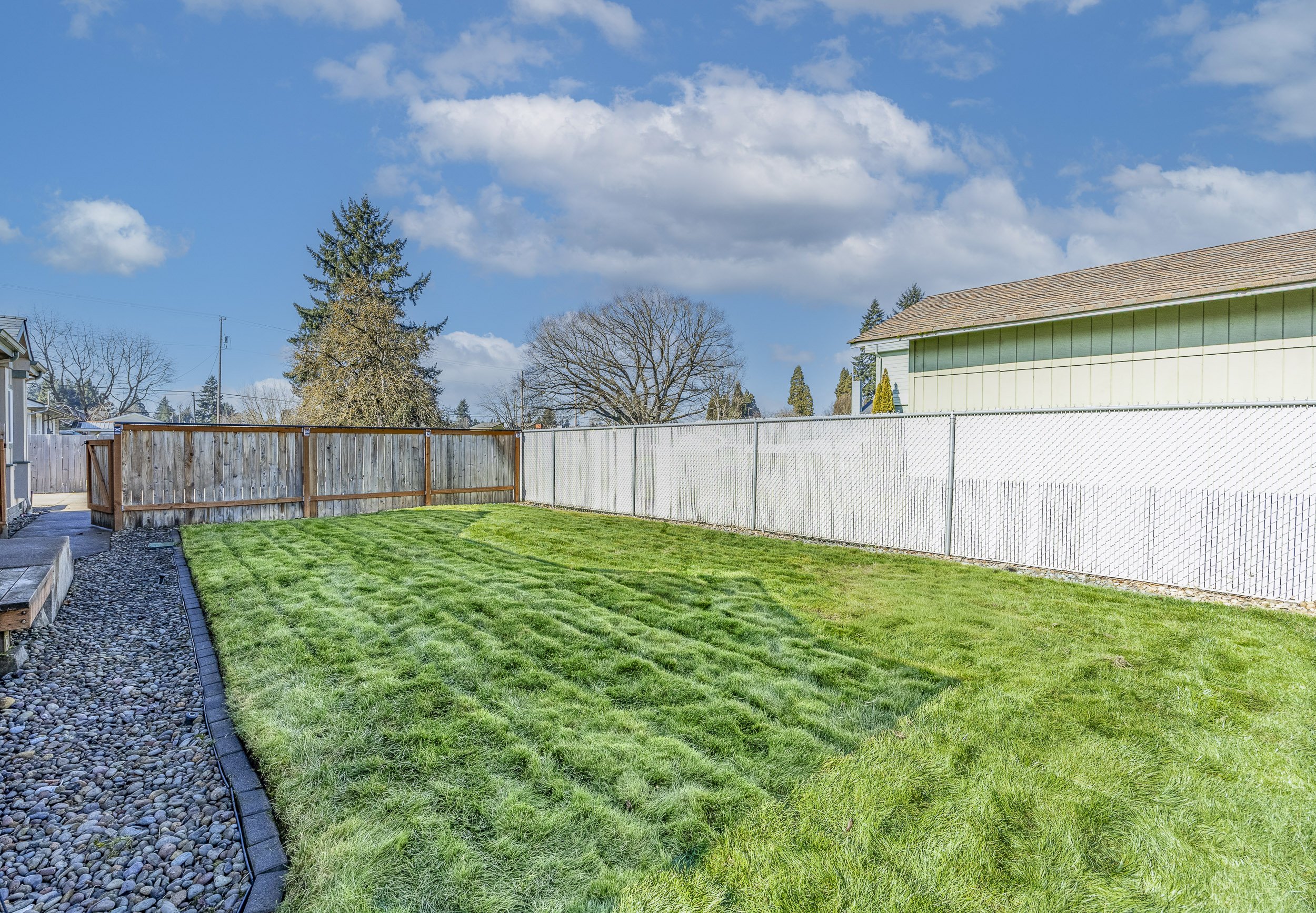 005_3007 River Rd1A1A9120-HDR-Edit.jpg