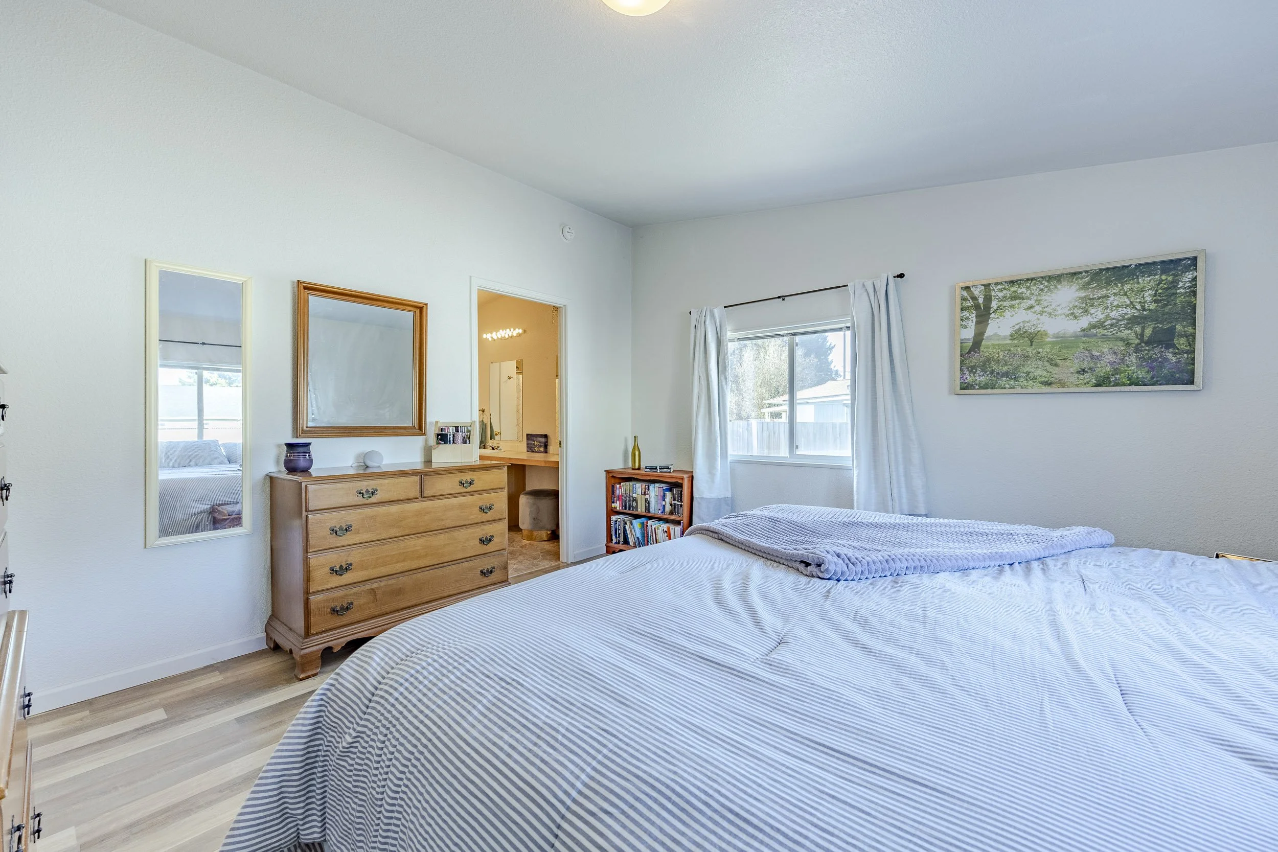 021_3007 River Rd1A1A8980-HDR.jpg