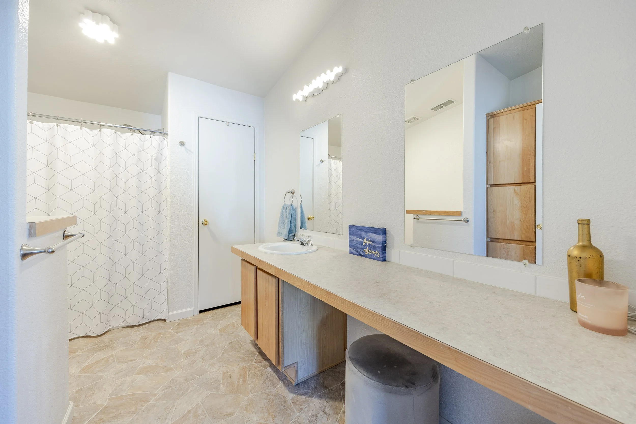 023_3007 River Rd1A1A8990-HDR.jpg