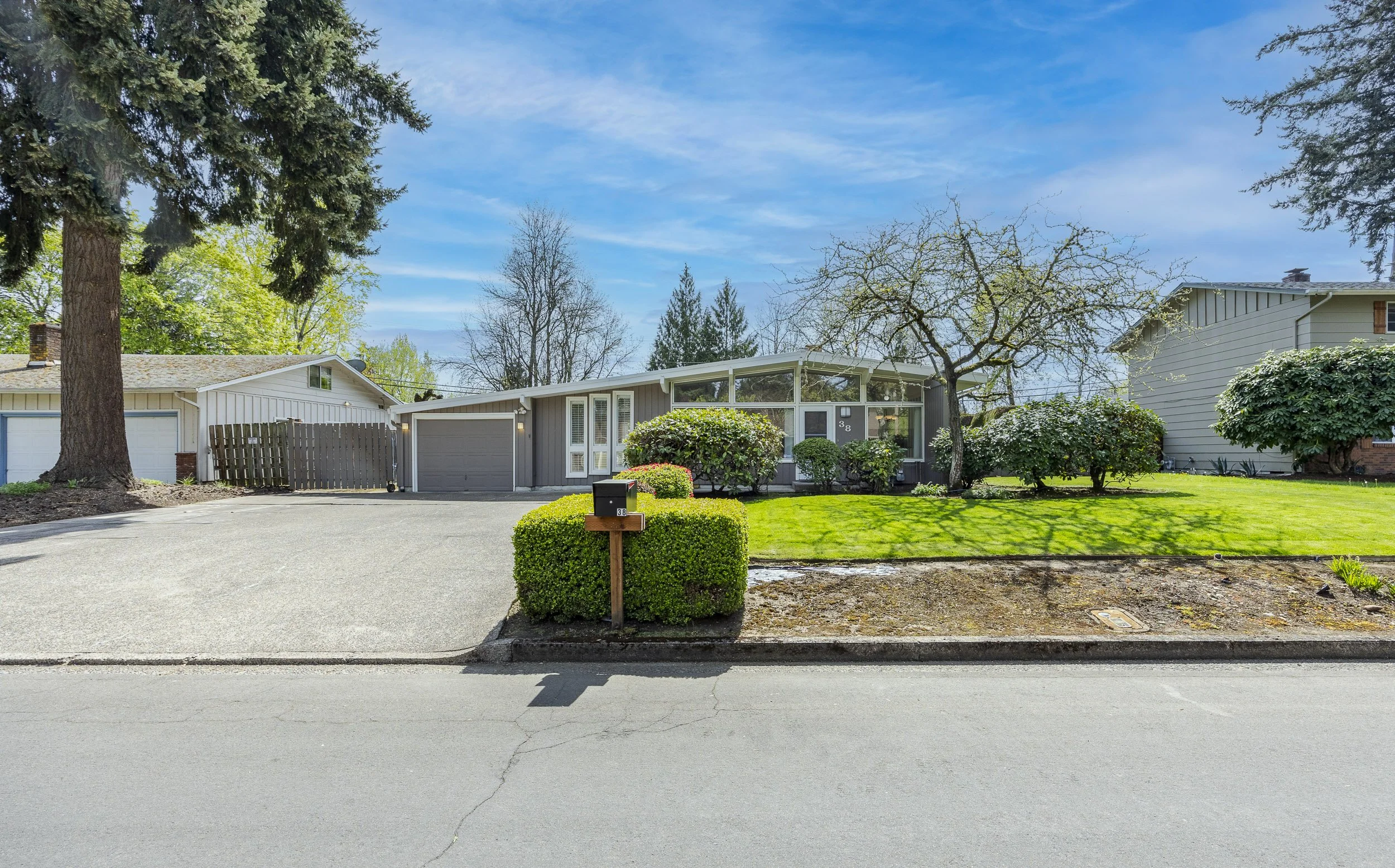 001_38 Kingsbury Ave1A1A7579-HDR-Edit.jpg