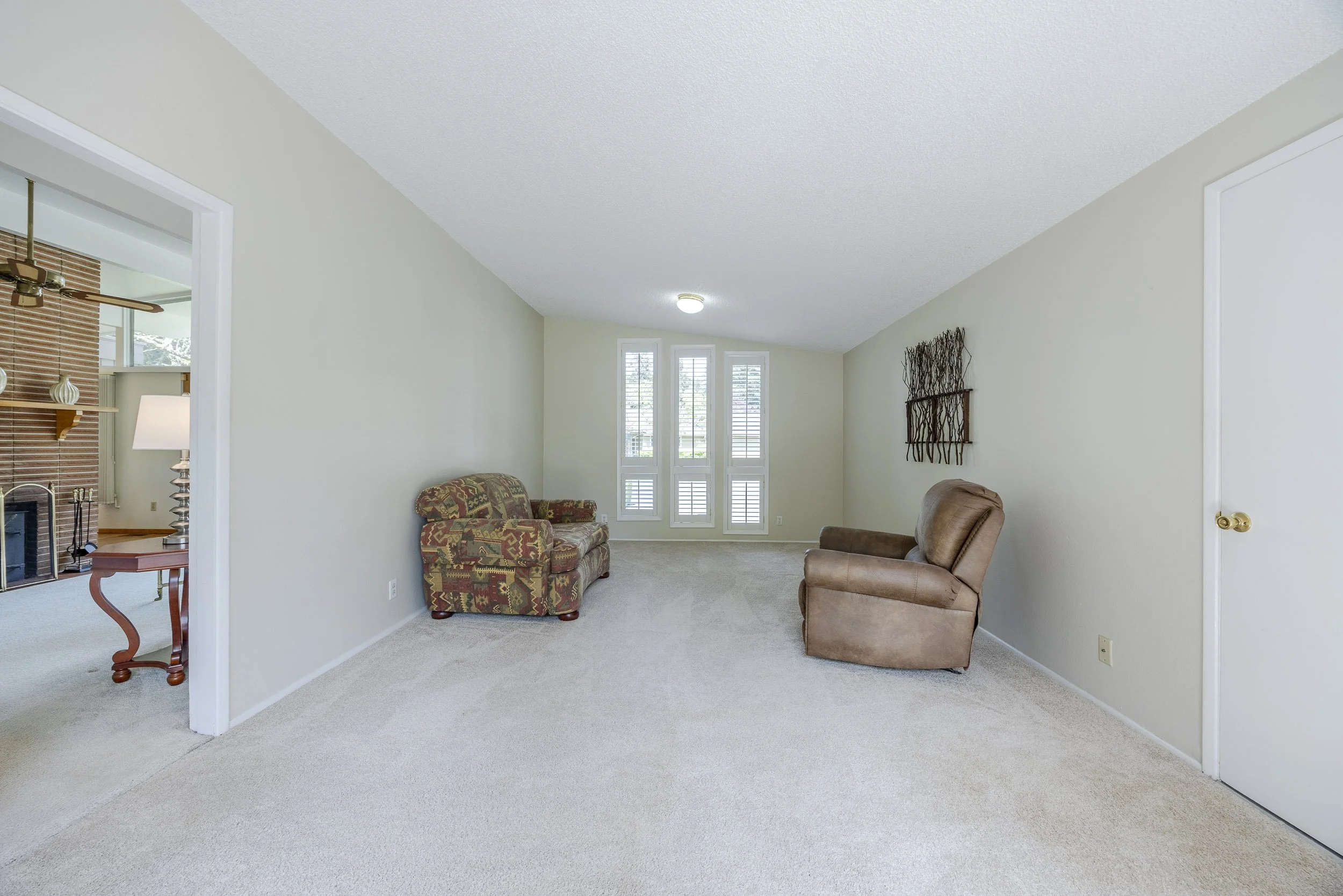 025_38 Kingsbury Ave1A1A7758-HDR.jpg