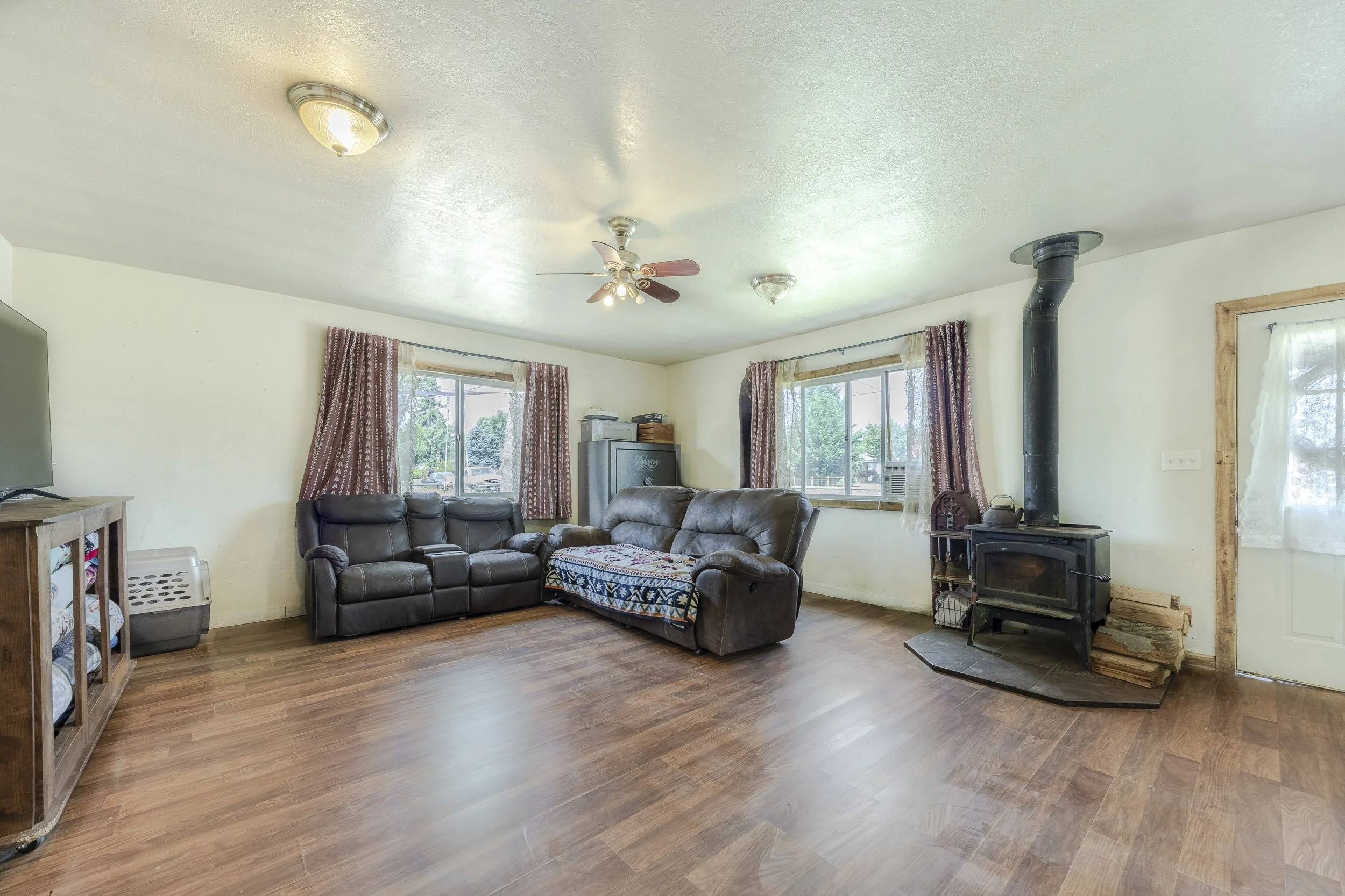 006_805 Quincy Ave1A1A3553-HDR.jpg
