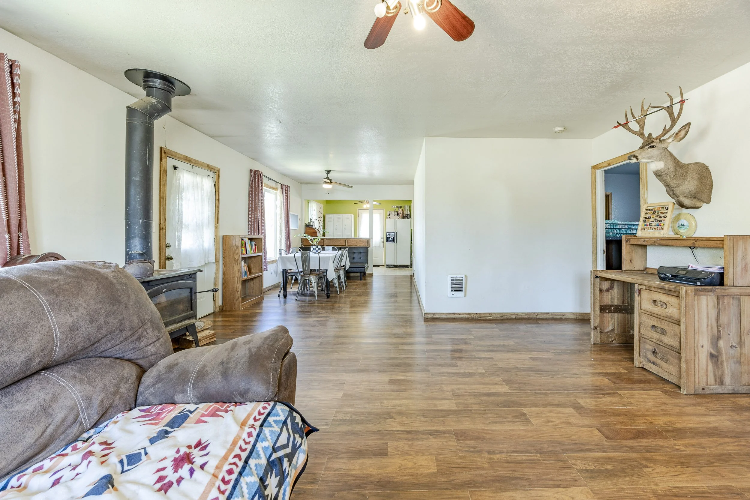 008_805 Quincy Ave1A1A3581-HDR.jpg