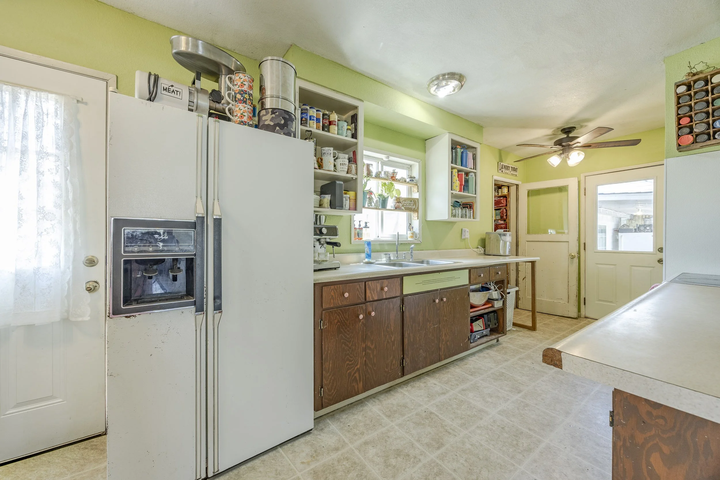 014_805 Quincy Ave1A1A3601-HDR.jpg