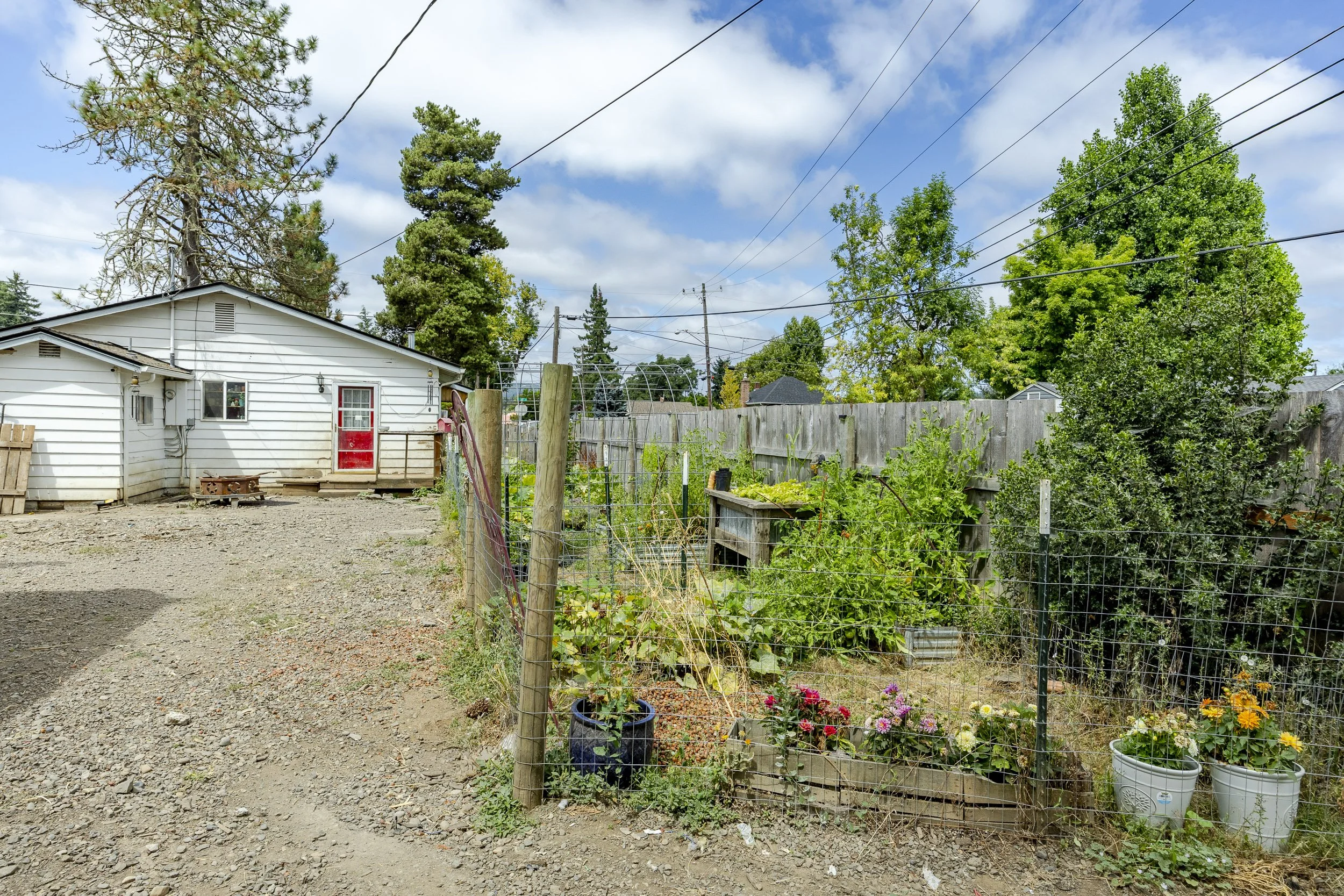 024_805 Quincy Ave1A1A3515-HDR.jpg
