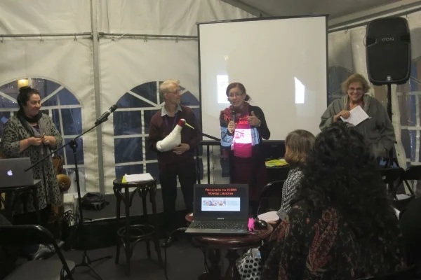 Delegates joined in singing Peter's new picture book - Once a Creepy Crocodile to the music of Once a Jolly Swagman . Winner of the loudest singer award (Peter's book and 'plushie' crocodile) was Dianne Wolfer from WA.