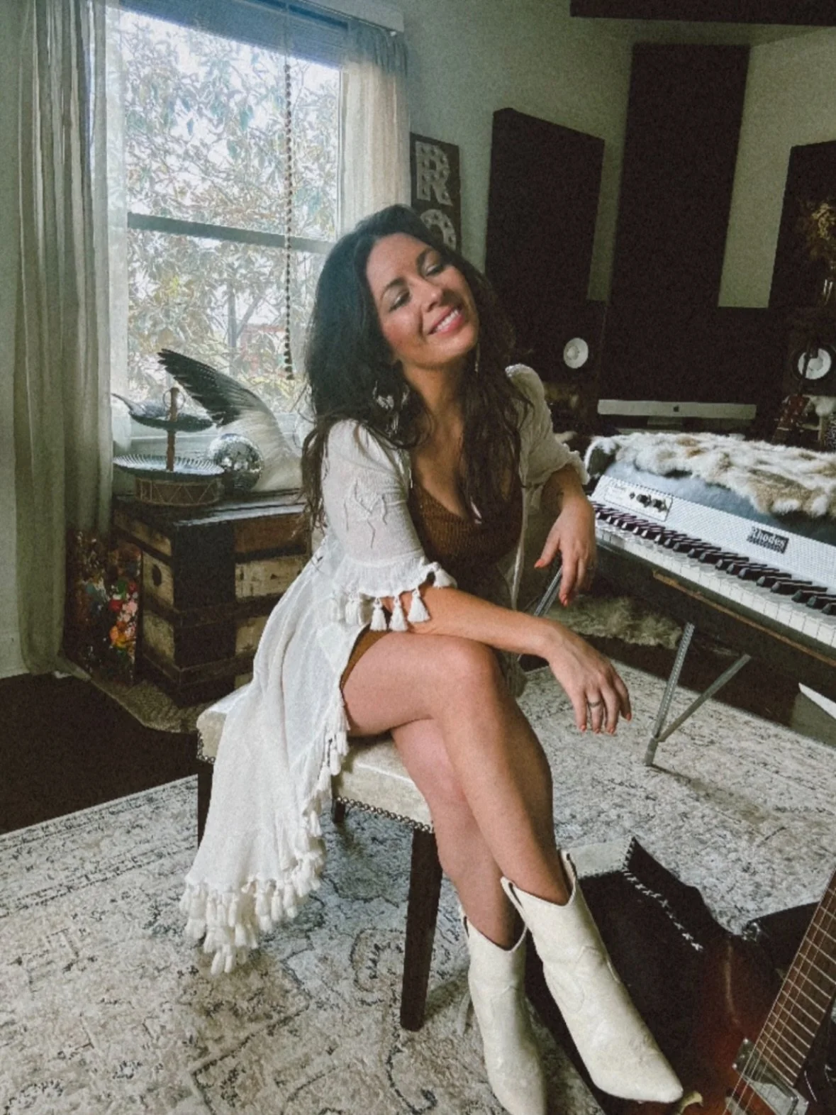 Had a blast sitting down with @nashvillevoyager recently to talk music and life and my upcoming record. Thanks for letting me ramble on a bit. Full read at link in bio 📰 🤎