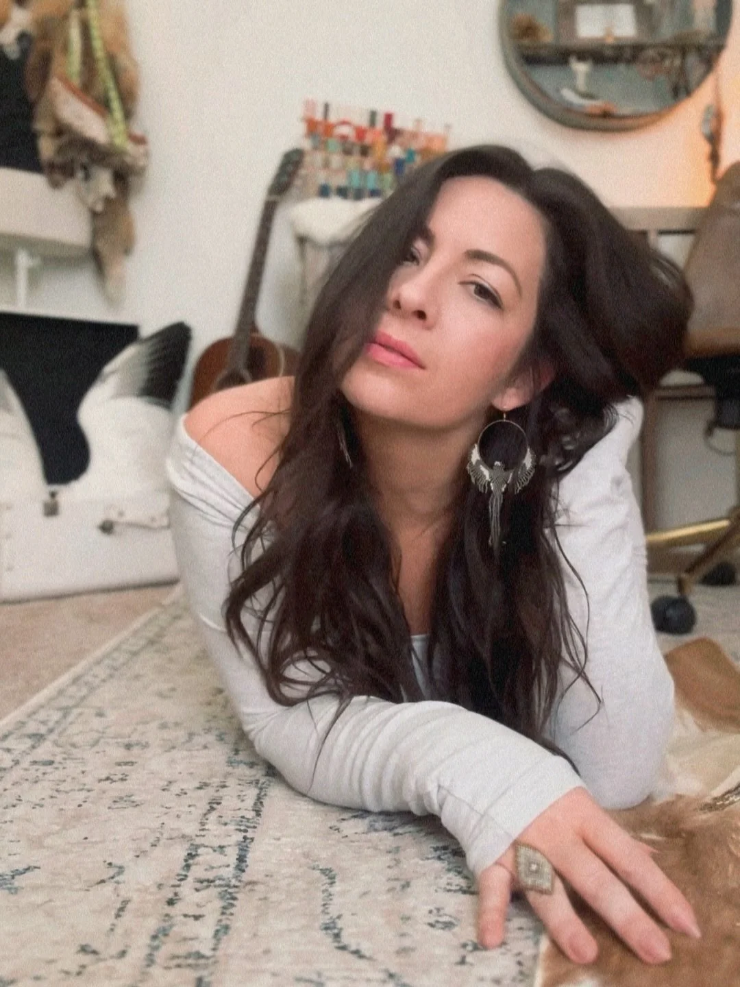 Just dropped some handmade love over at the one-lady sweatshop, darlings 🦅 Dedicating this one to track #5 off the new record, inspired by those we meet in fleeting moments who somehow leave an imprint.. or it could be about the one night stand I&rs