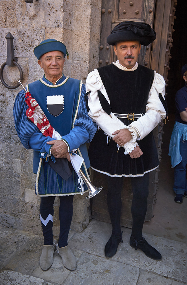 Palio di Siena-04.jpg