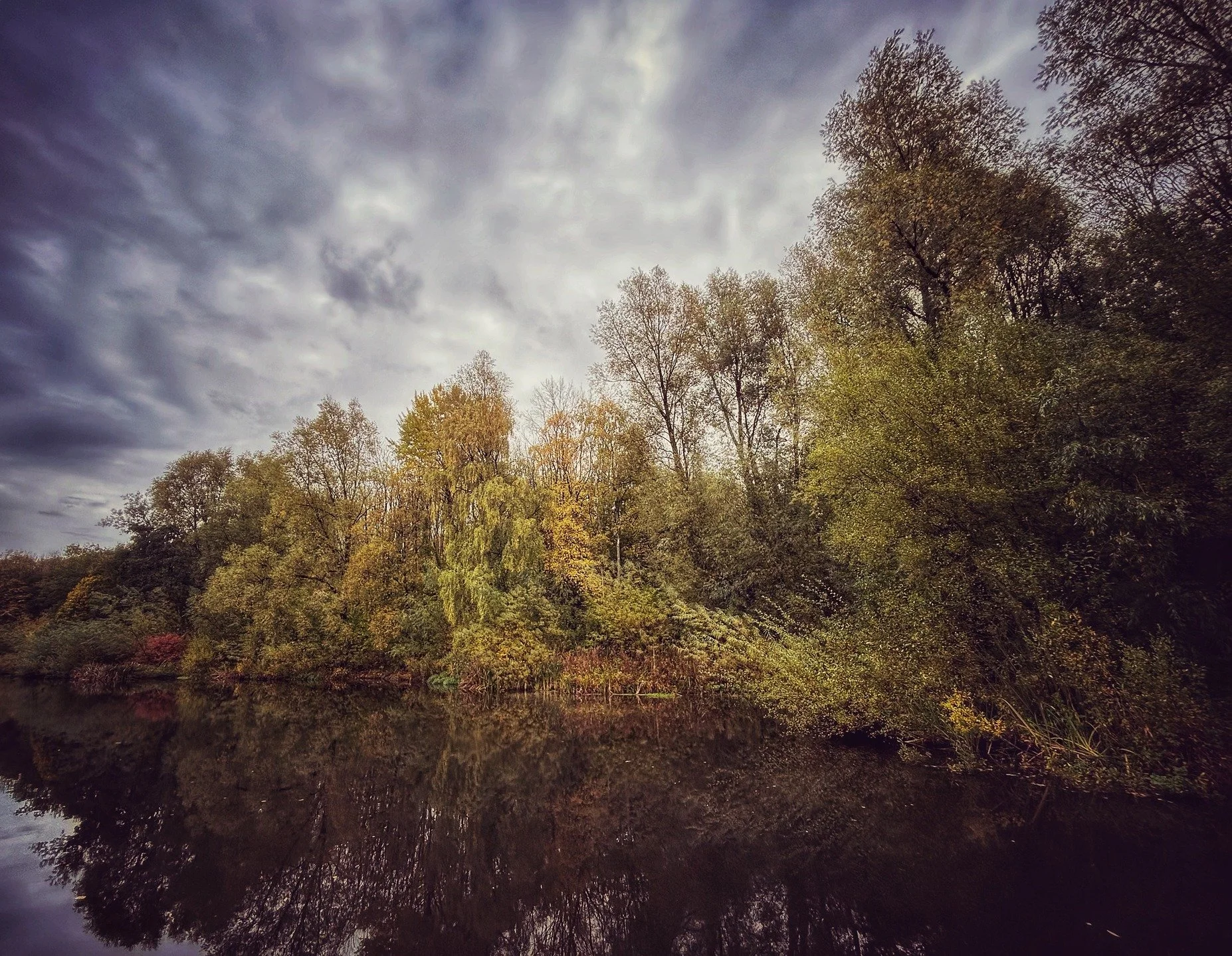 Taking in the beauty of where I live, knowing that in all probability it will be my last autumn living in this area. Whilst sad to be leaving, I&rsquo;m very excited to move onto pastures new, exploring equally beautiful, but visually very different 