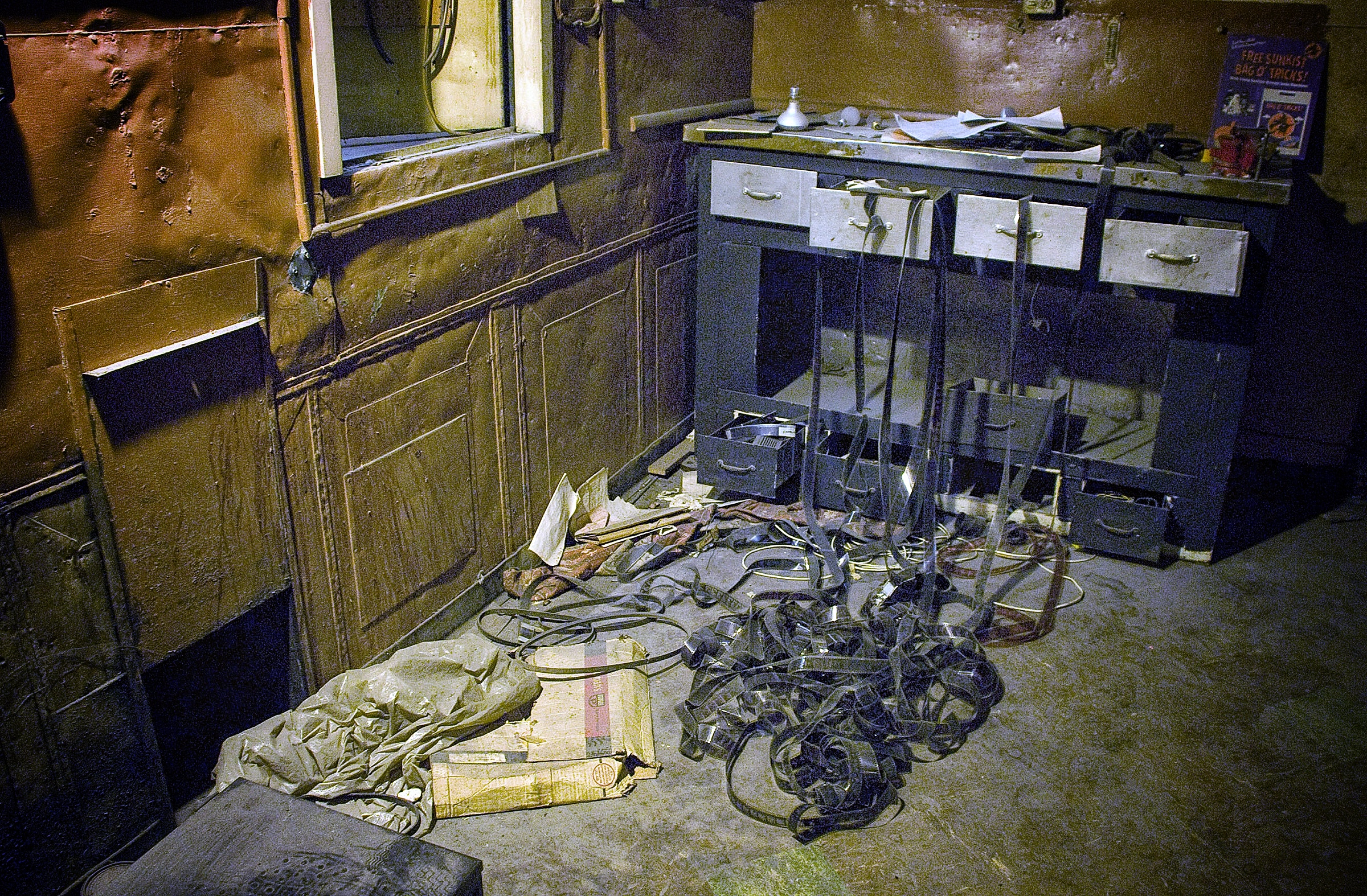  Projection room, Cameo Theater 