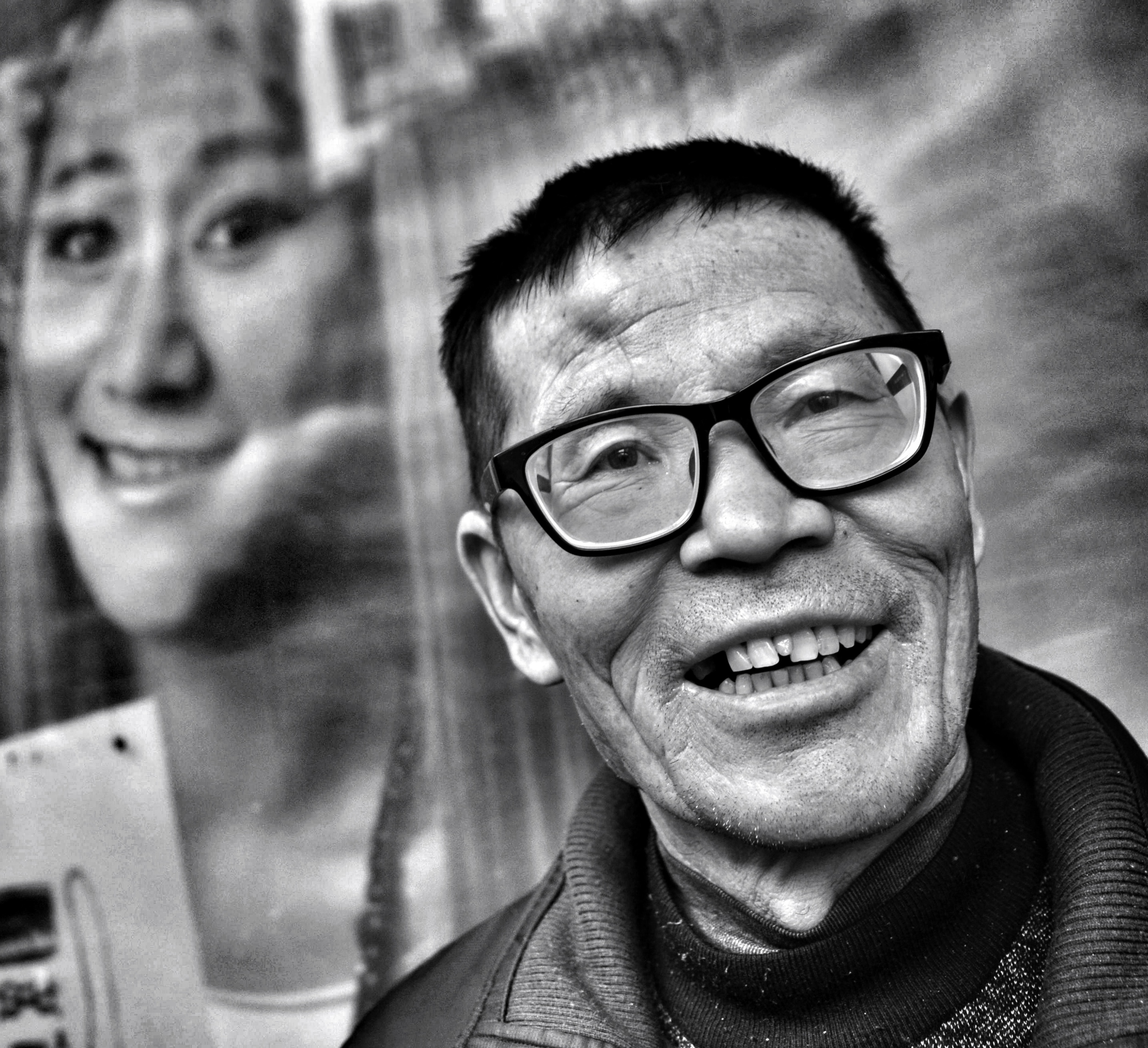  man at a bus stop, han zheng, wuhan 