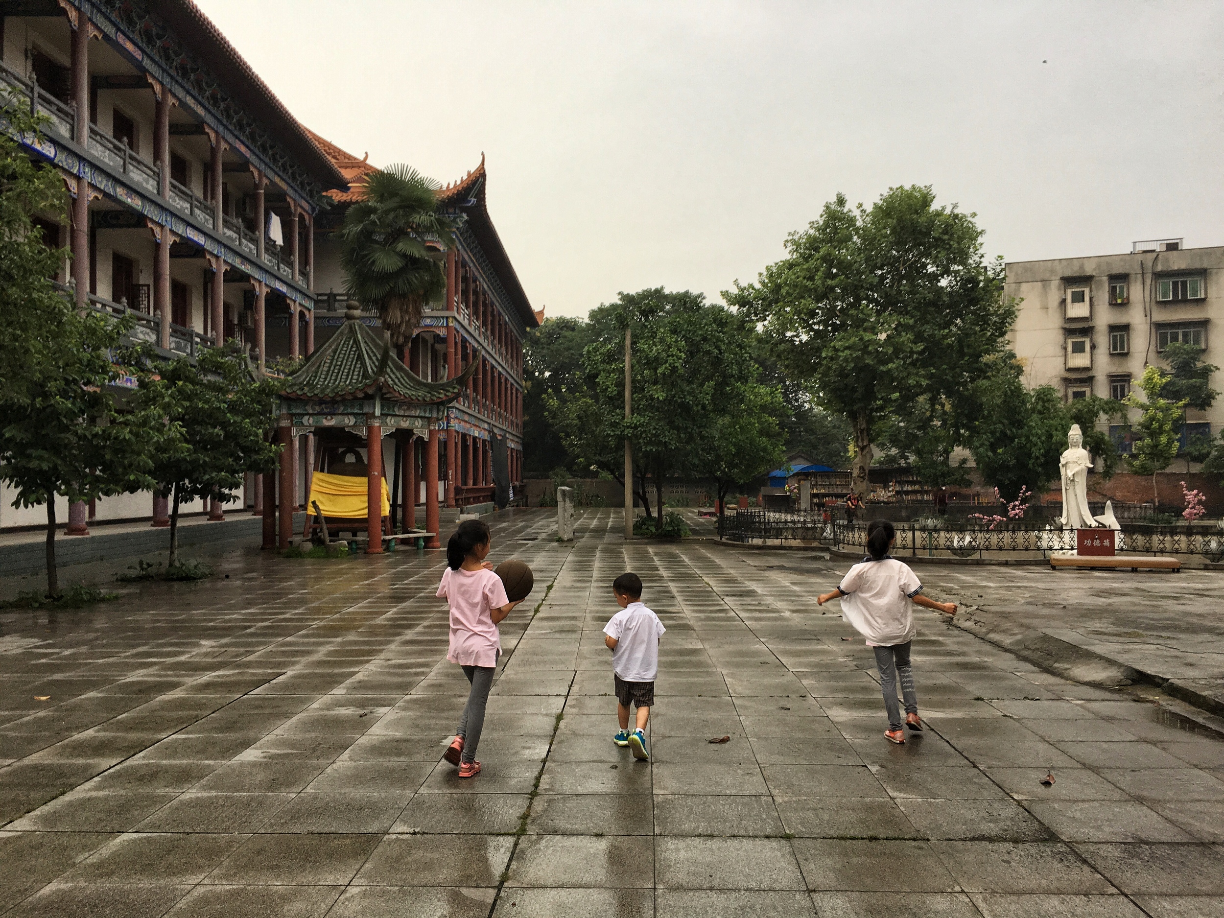  Zhanghua Monastery,&nbsp;Jingzhou 