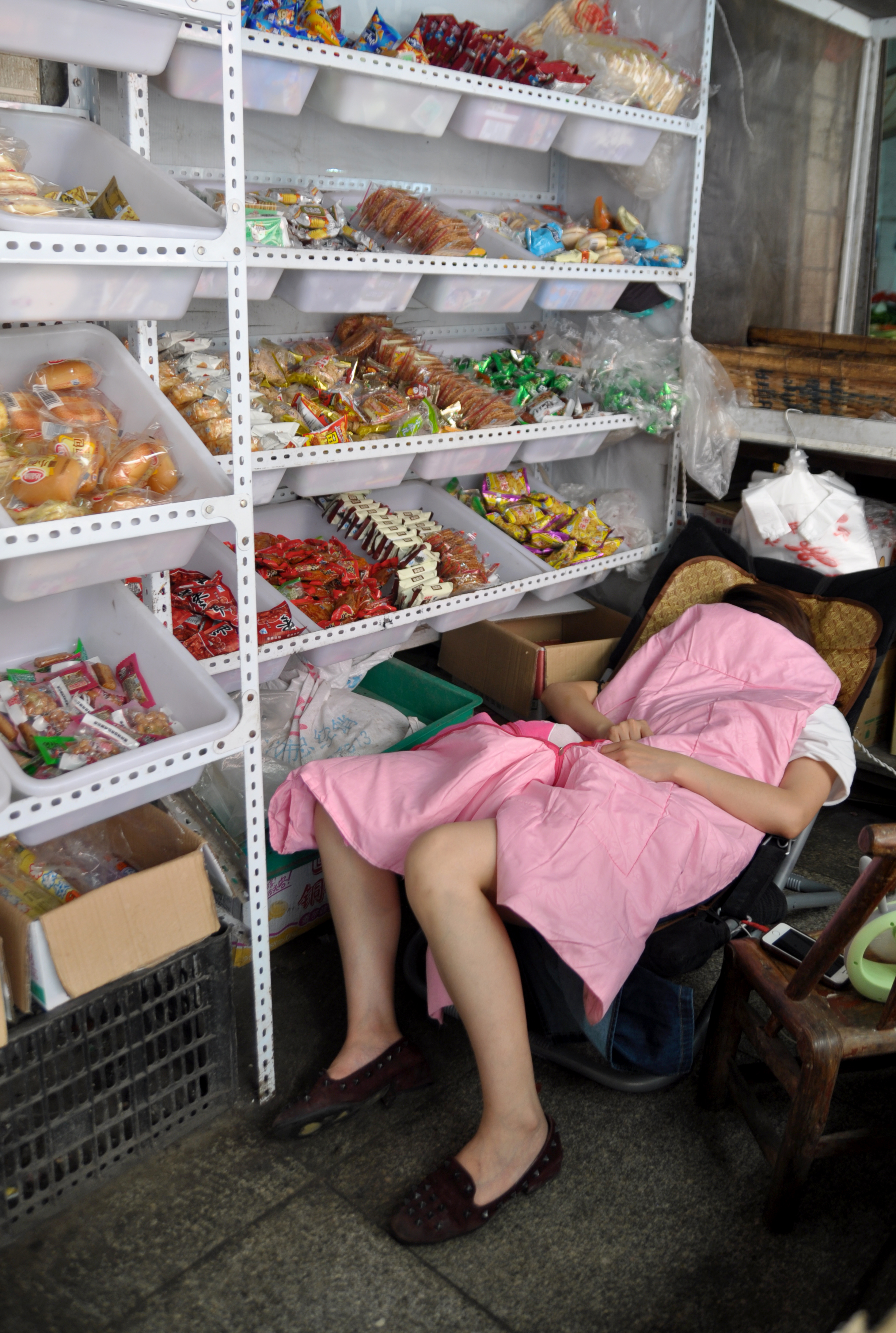 VENDOR SLEEPING2.jpg