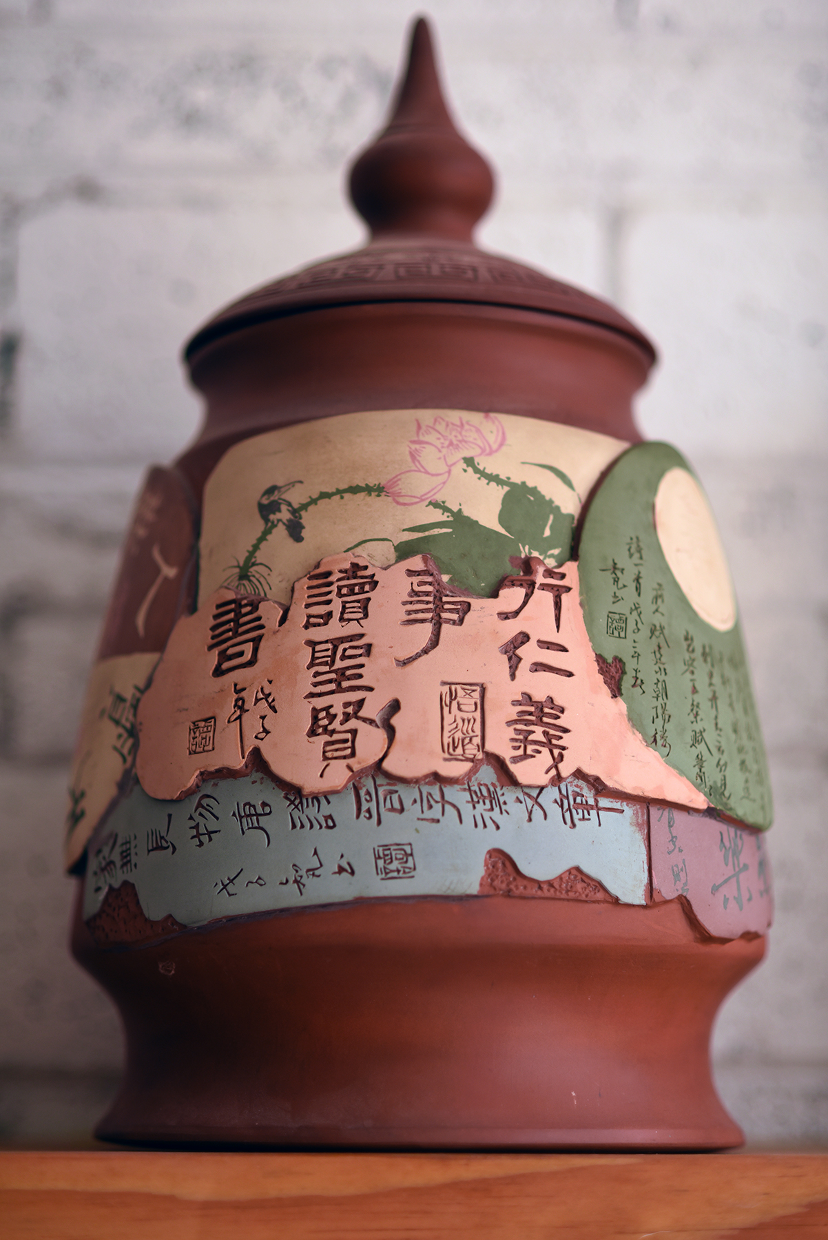  The work of Tan Zhi Fan,&nbsp;Inheritor of Purple Pottery Intangible Cultural Heritage, Jianshui, Yunnan Province. 