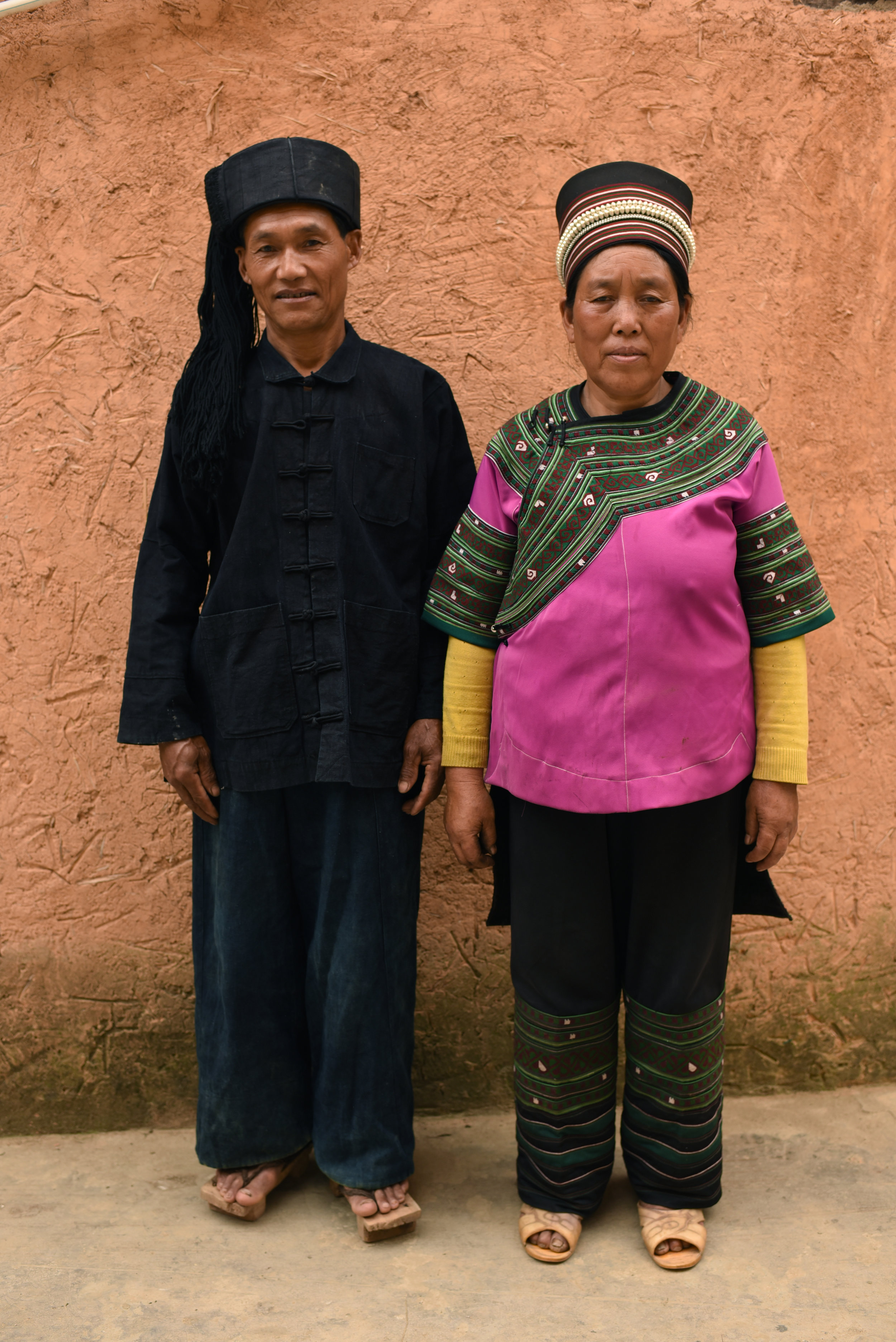  Inheritor Che Kasan and his wife. &nbsp; Qielong village, Yunnan, 2017. 