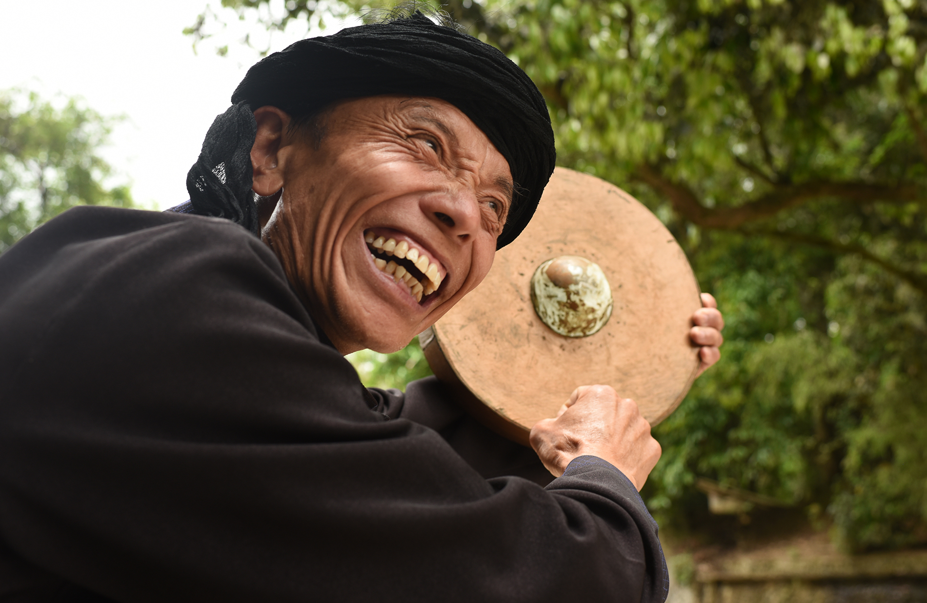  Li Sheng Fang, master of his craft the Mang Drum Dance, Potuo, Yunnan 2017 