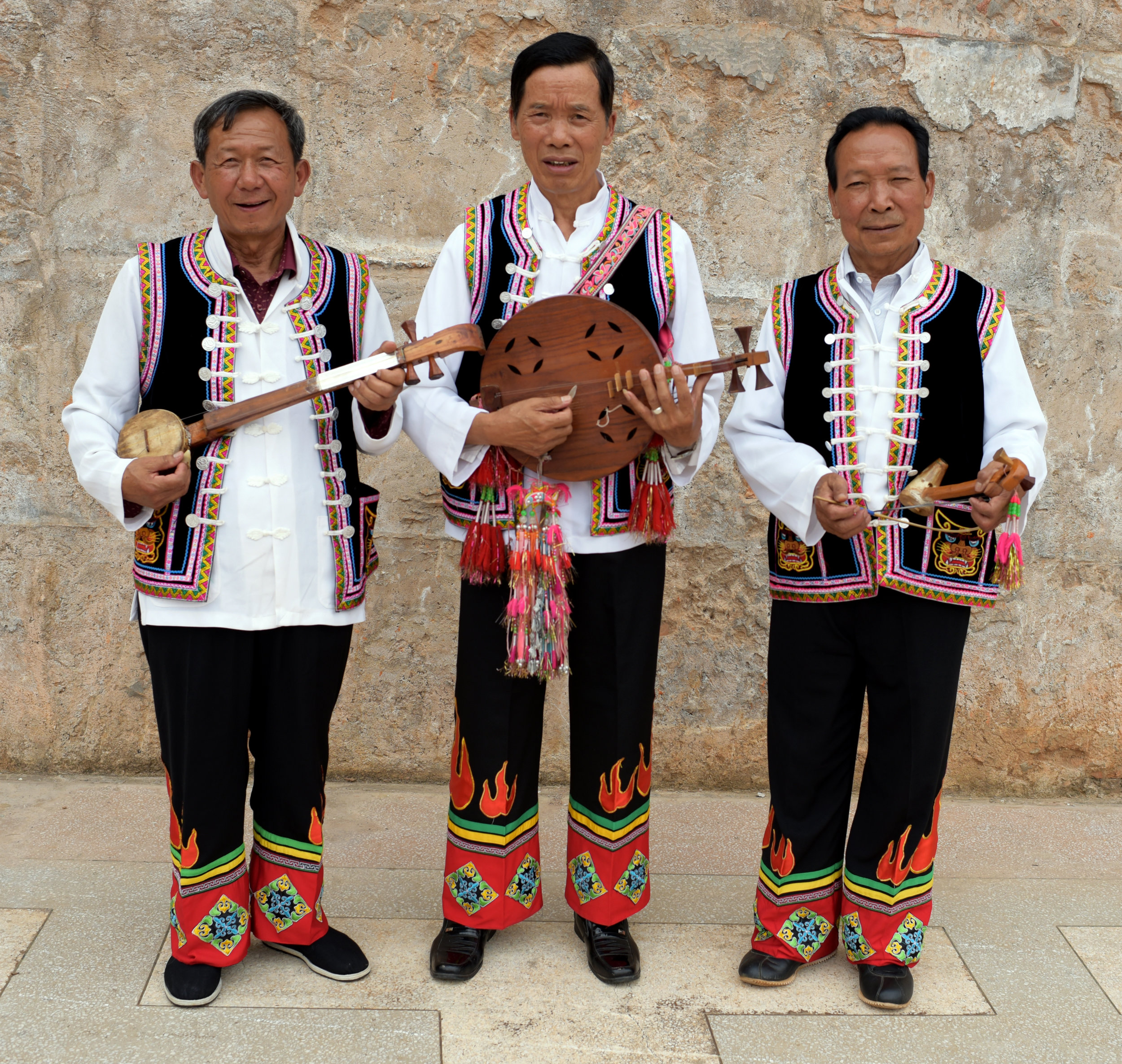  Yan He musicians and Yi costume design, Yang Wu village 