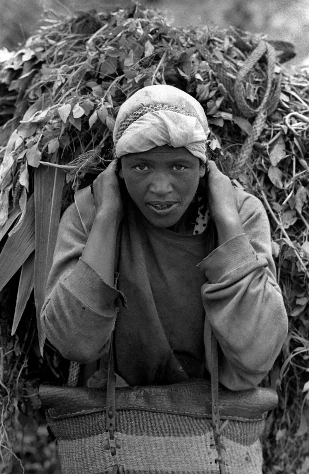 Kikuyu teen, Kenya, 1989