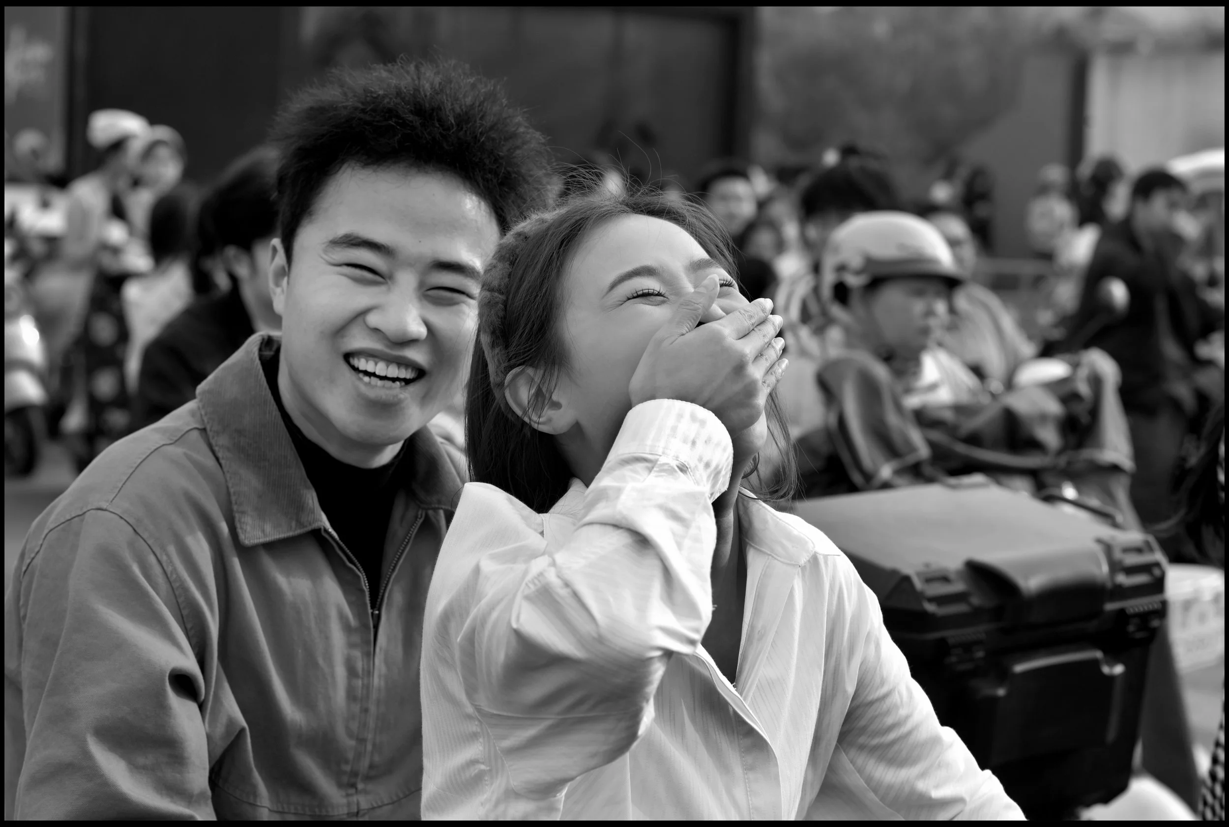  Nanchange couple on scooter 
