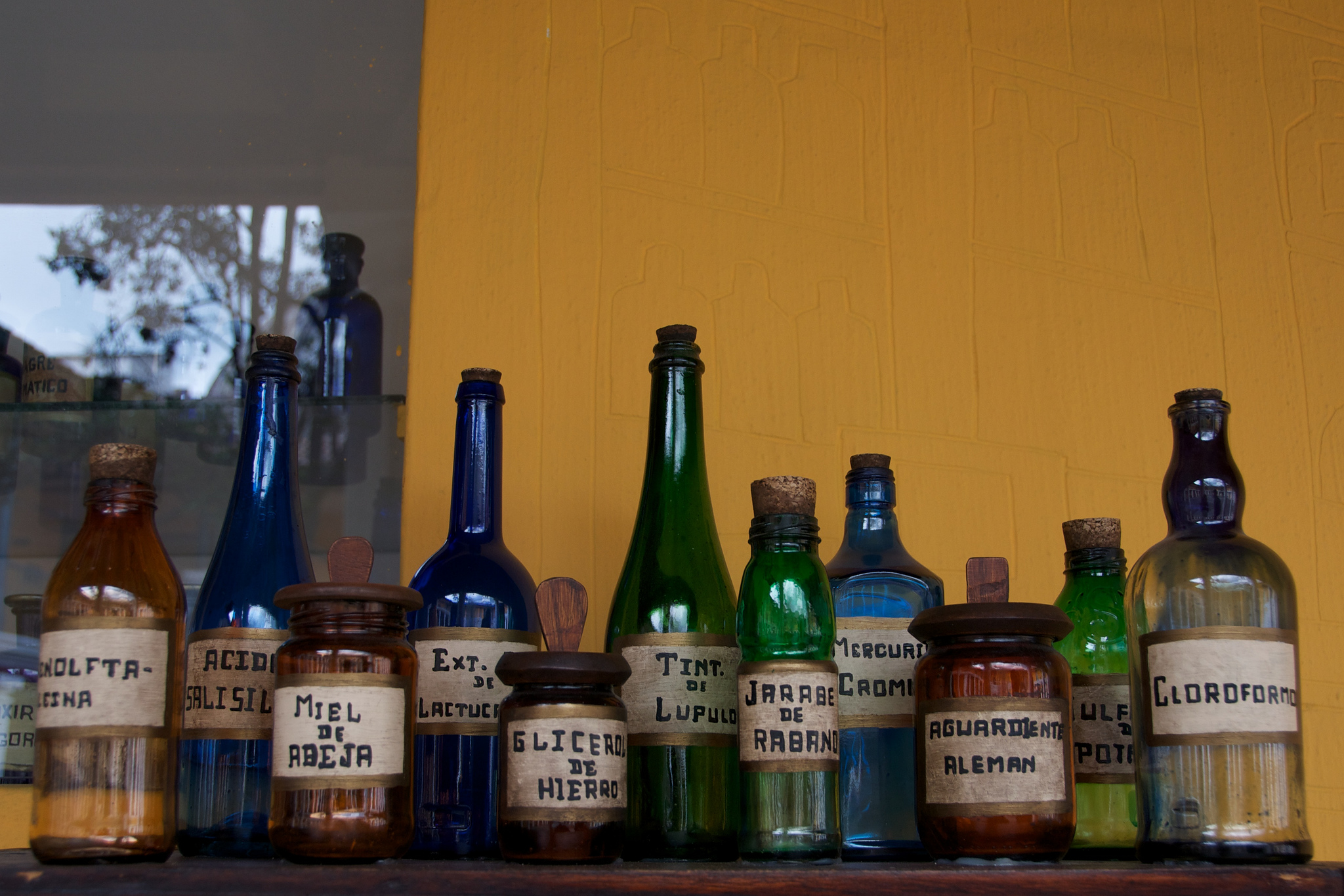 Apothecary exhibit at Museo Ciudad
