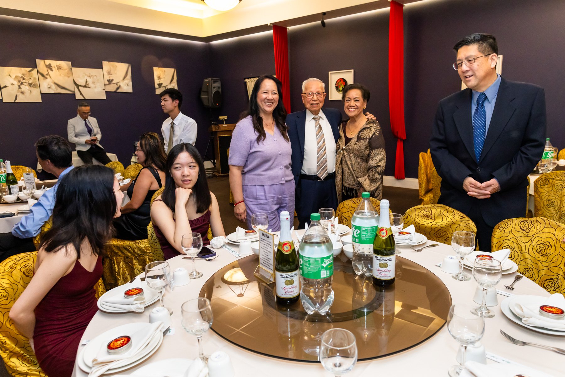 csp_LeeFamilyBDDinnerHighlight002.jpg