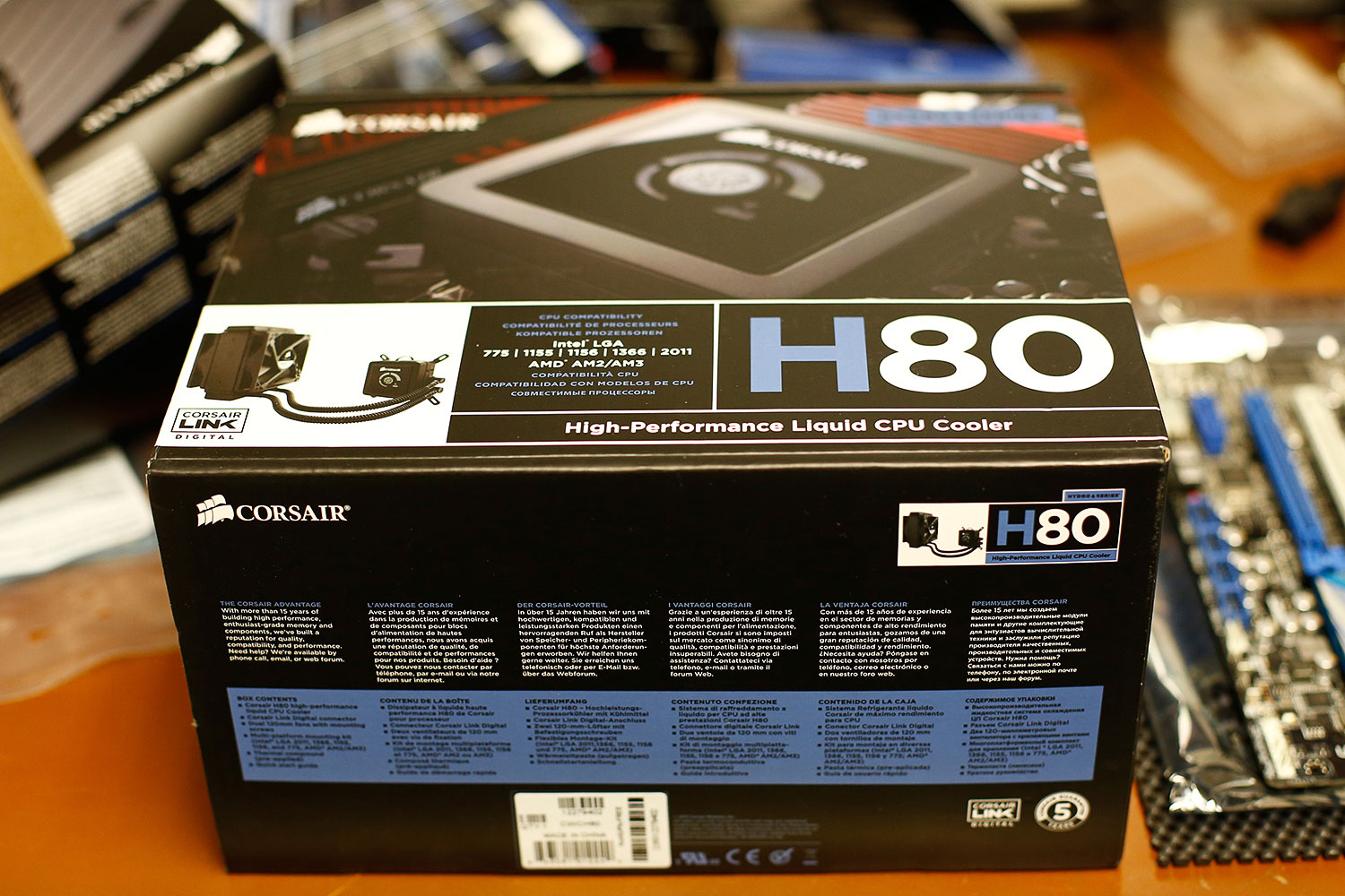 The Corsair H80 Hydro CPU Liquid Cooling System still inside its box and just before installing it inside my new computer.