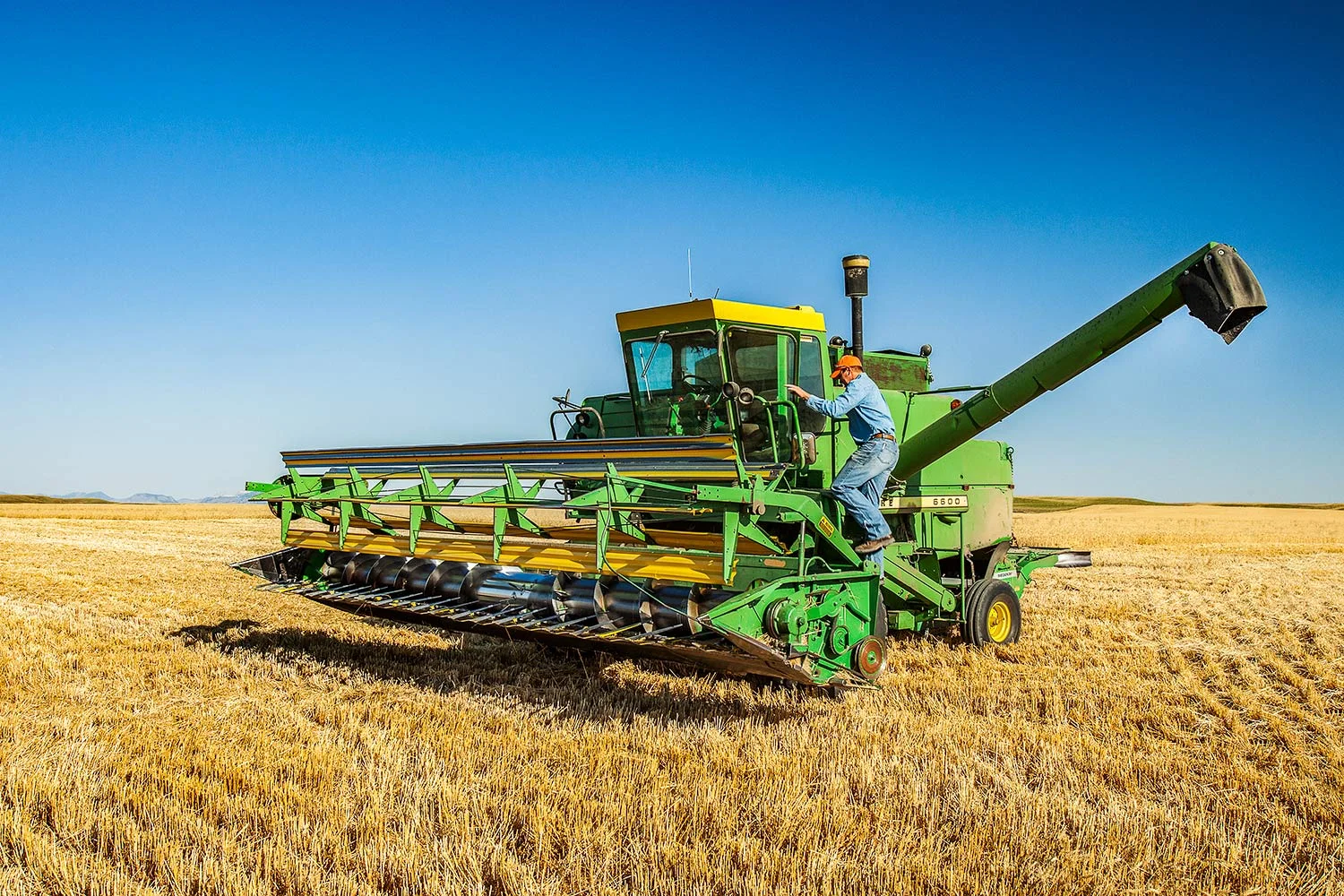 John Deere 6600