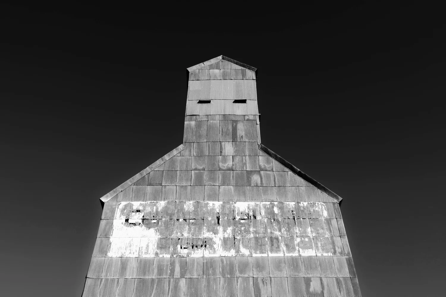 Rural Apex in BW