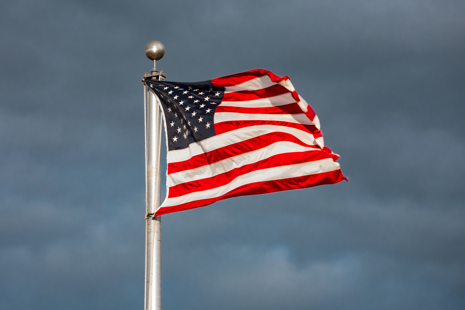 Photos-of-Stars-and-Stripes-American-Flag.jpg