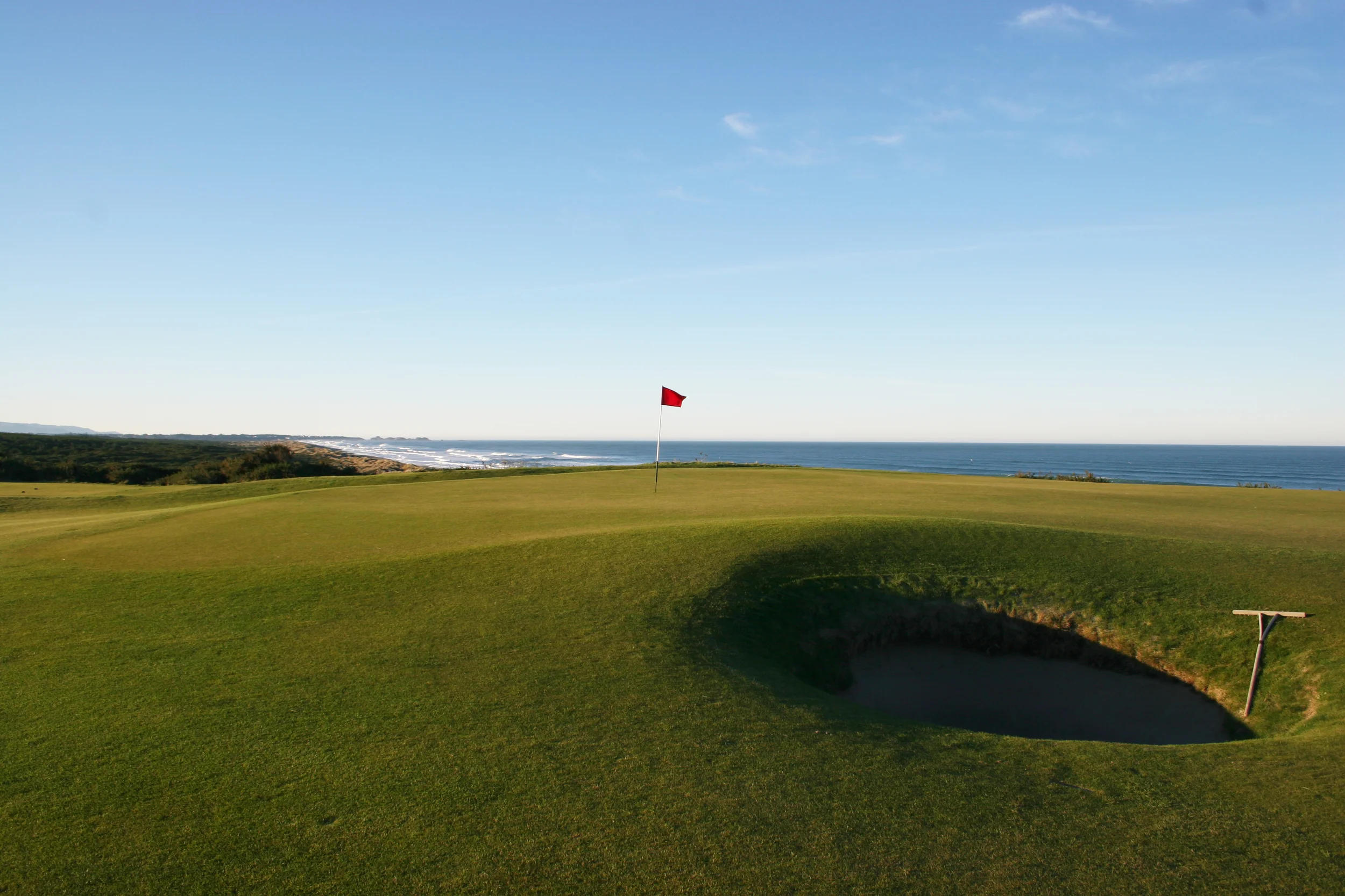   Bandon Dunes  - a well placed green-side bunker will demand a decision on the tee 