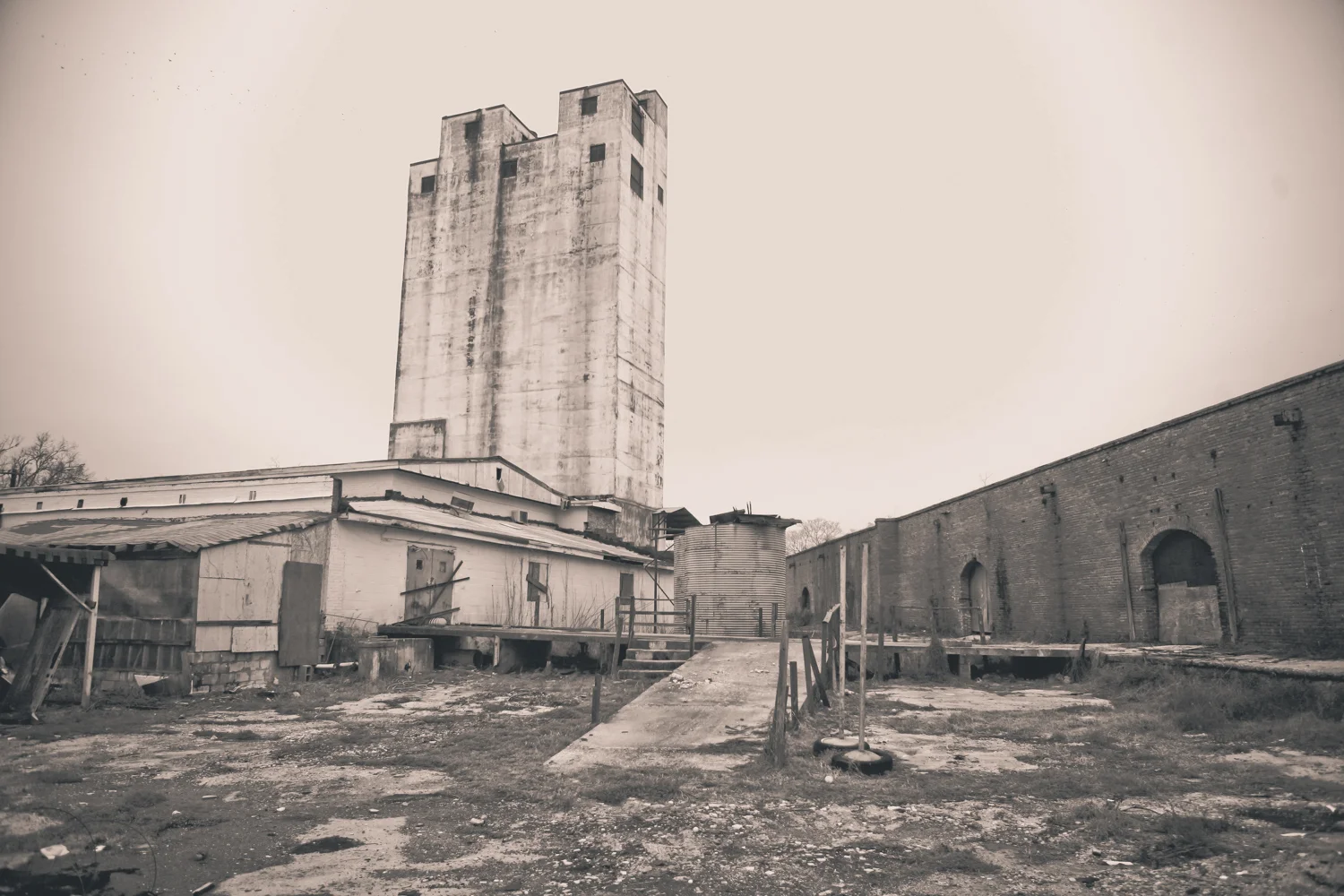 Before building renovations at 1516 Mobile Road.