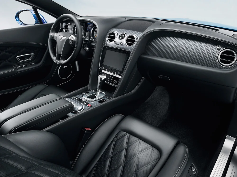 Interior-Black-silver.jpg
