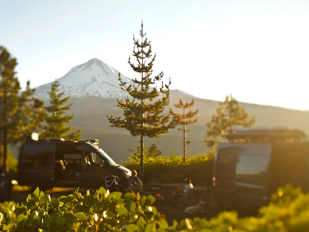 OutsideVan-5.jpg