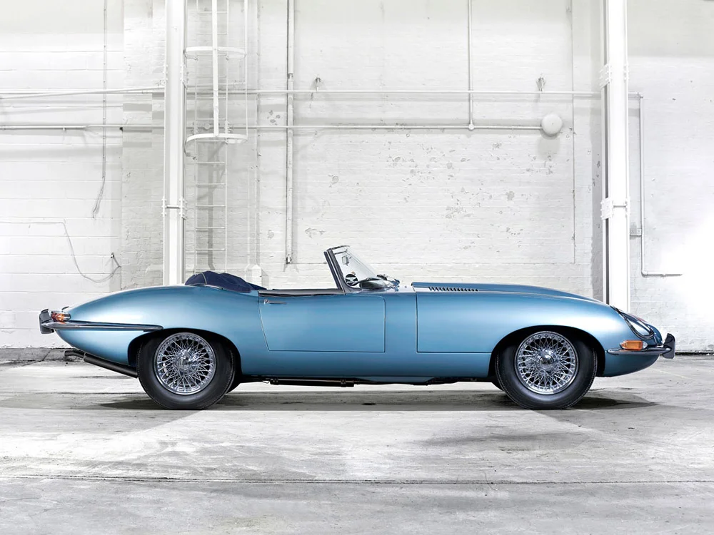 Jaguar-Type-F-Original.jpg